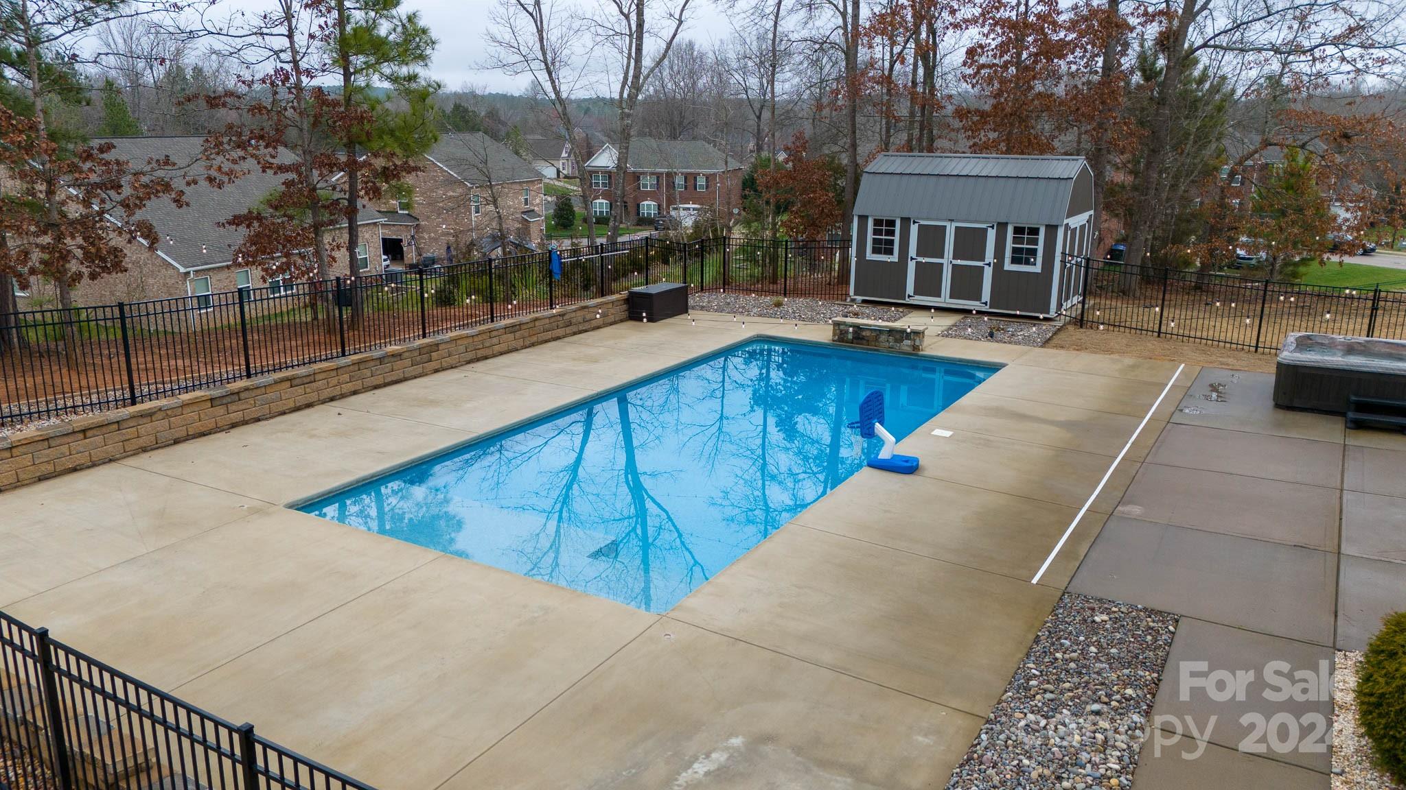 Stoneridge Lakes - Residential