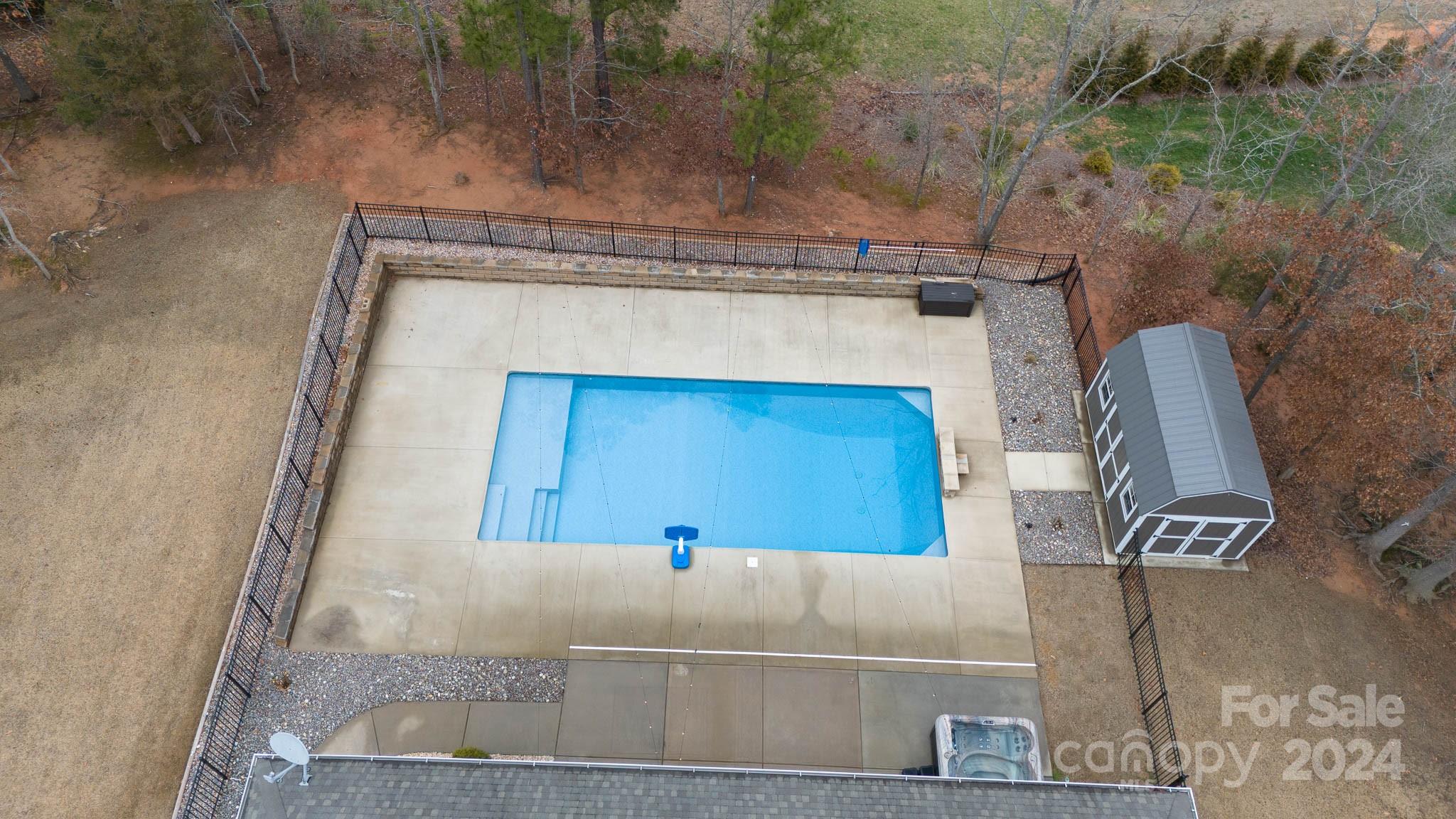 Stoneridge Lakes - Residential