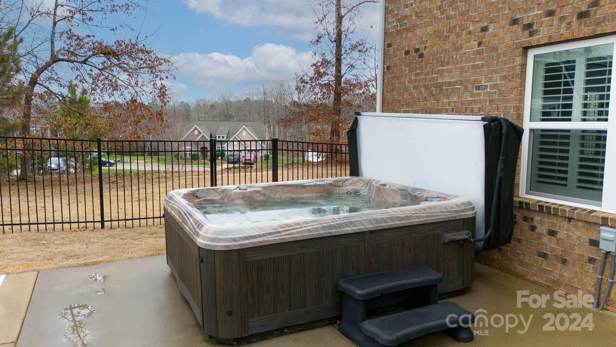 Stoneridge Lakes - Residential