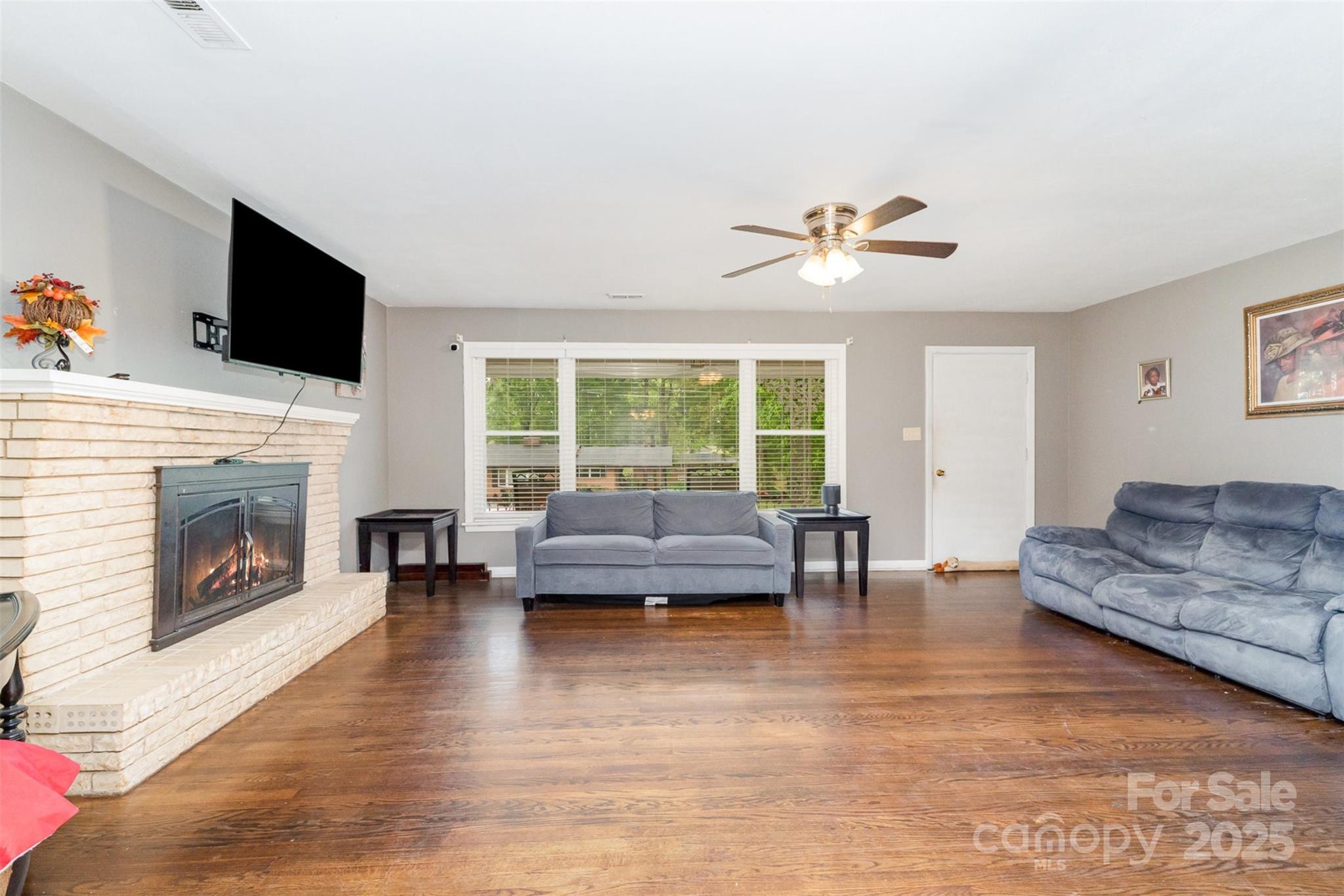 Briarwood Terrace - Residential