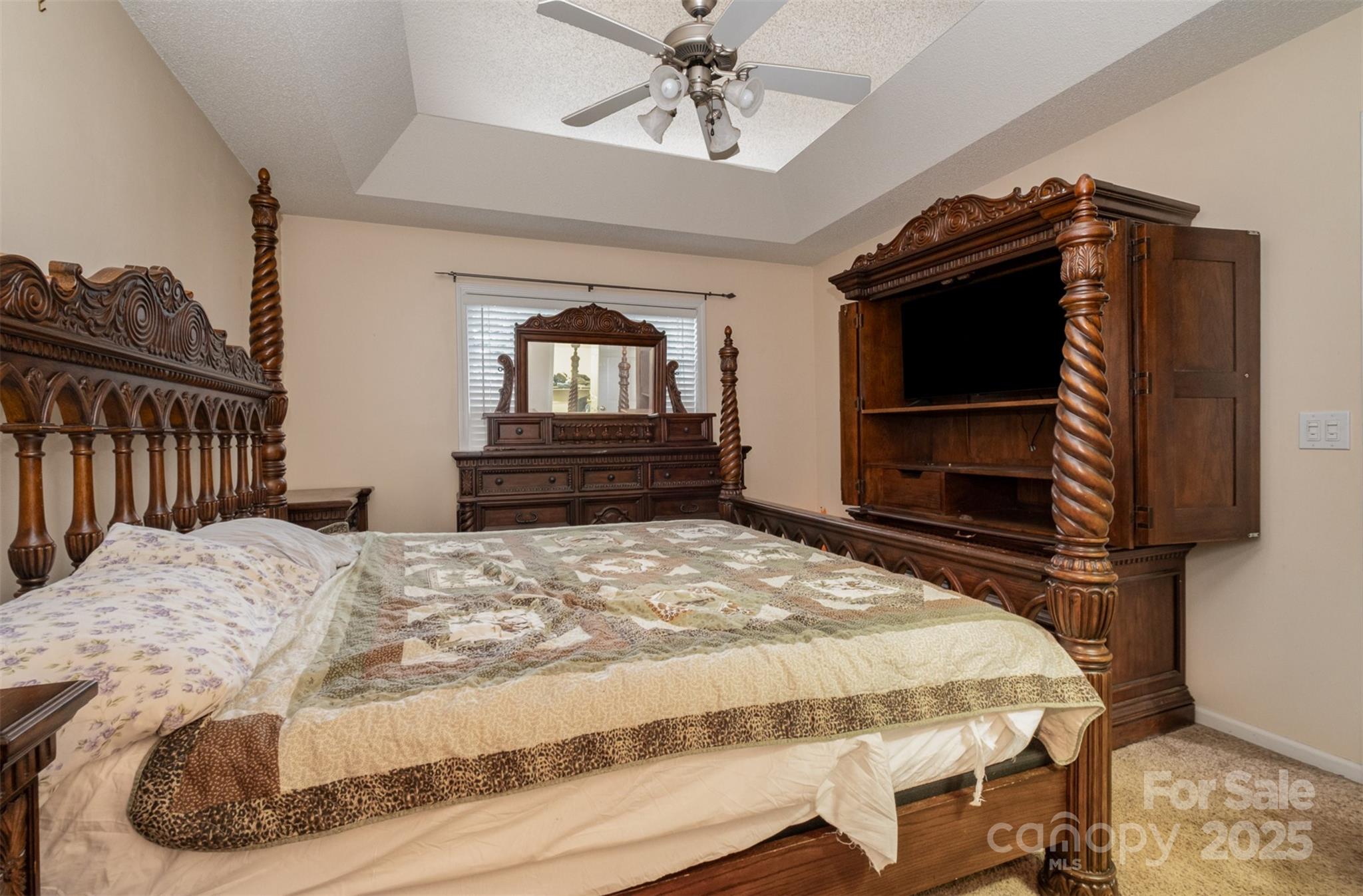 Pinecrest - Residential