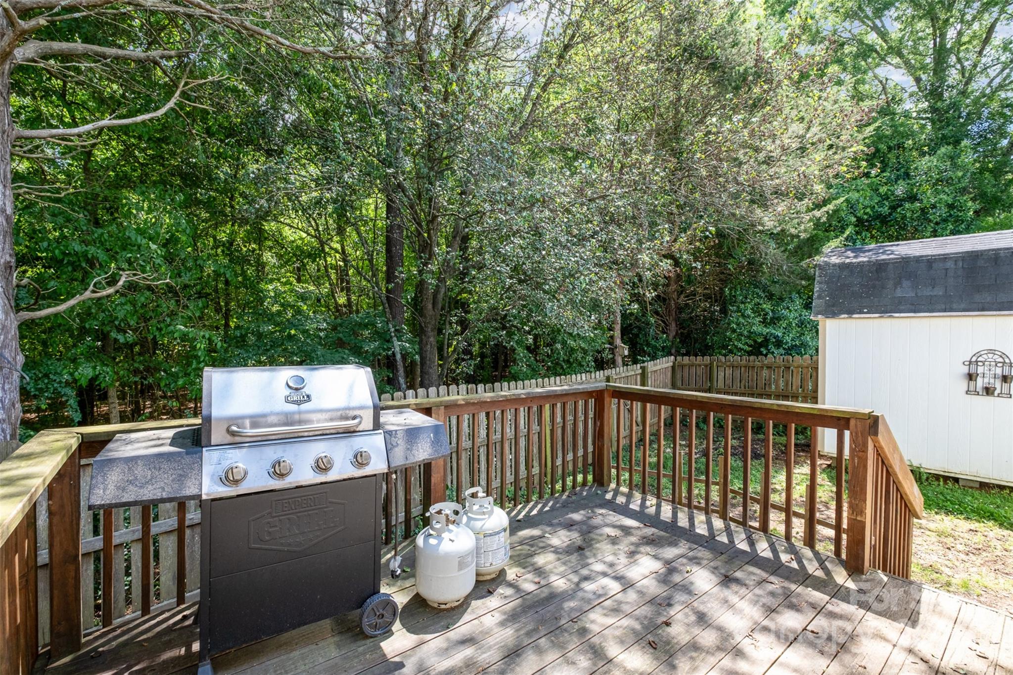 Pinecrest - Residential