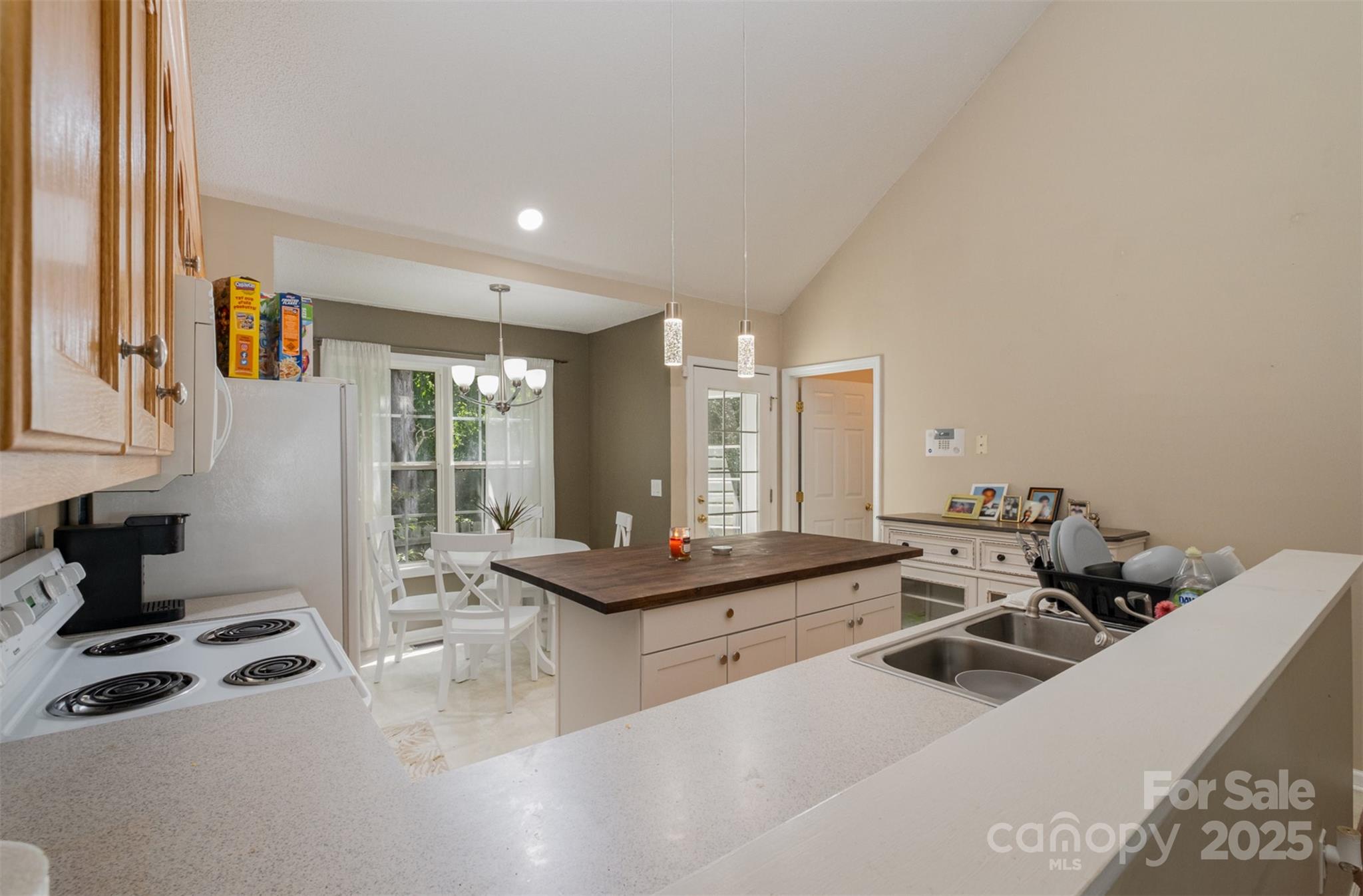 Pinecrest - Residential