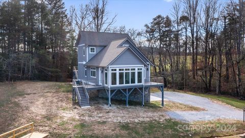 A home in Hendersonville