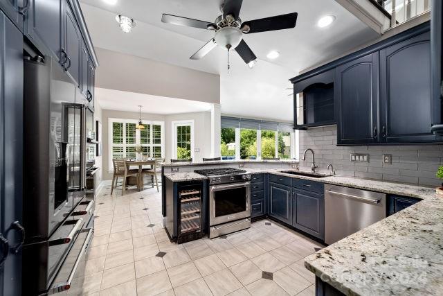 Queens Cove - Residential