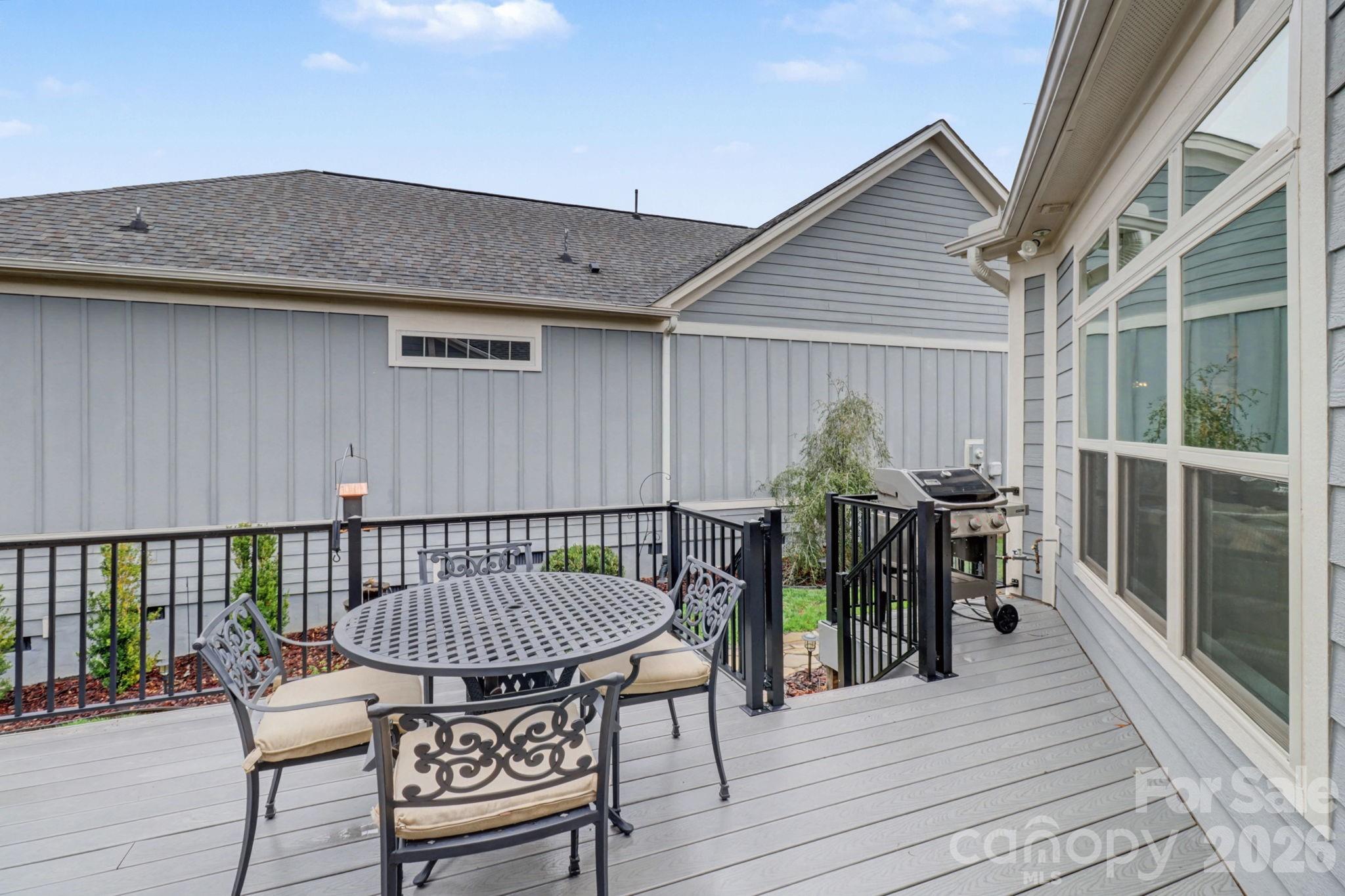 The Courtyards at Wesley Chapel - Residential
