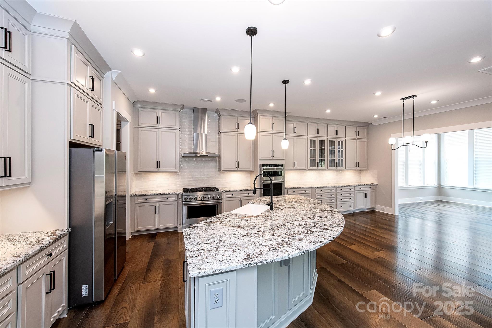 Cavesson - Residential