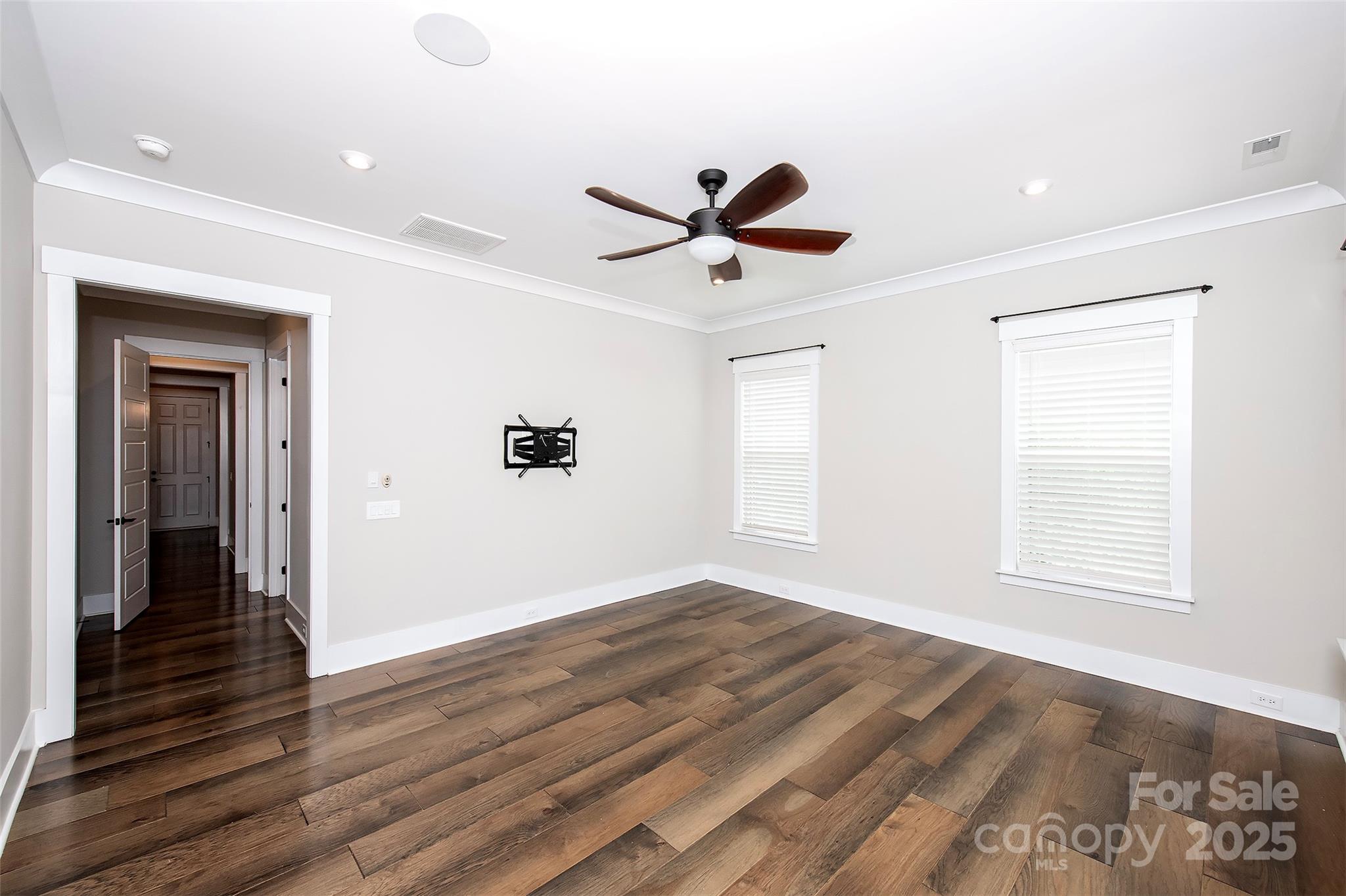 Cavesson - Residential