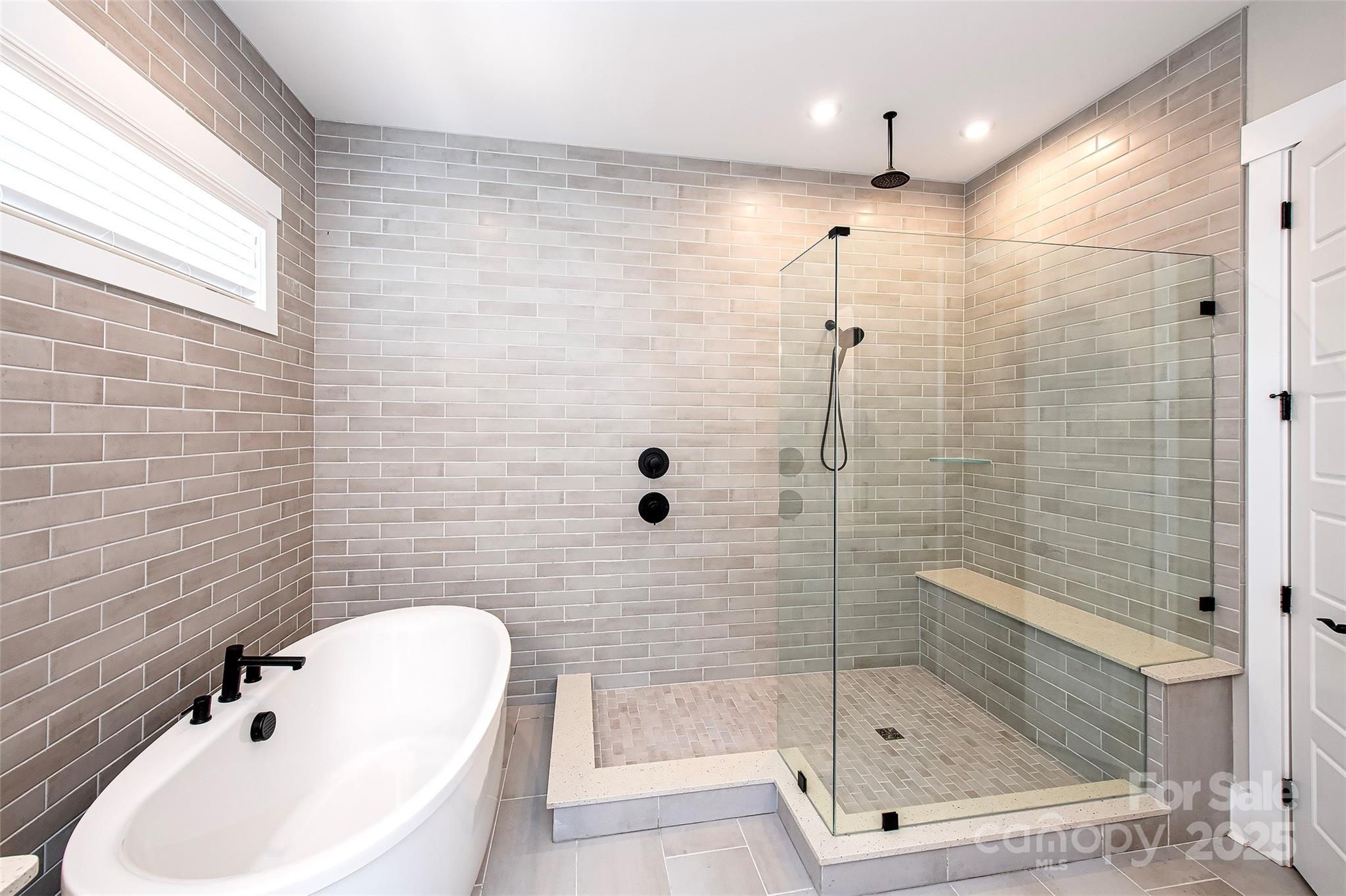 Cavesson - Residential