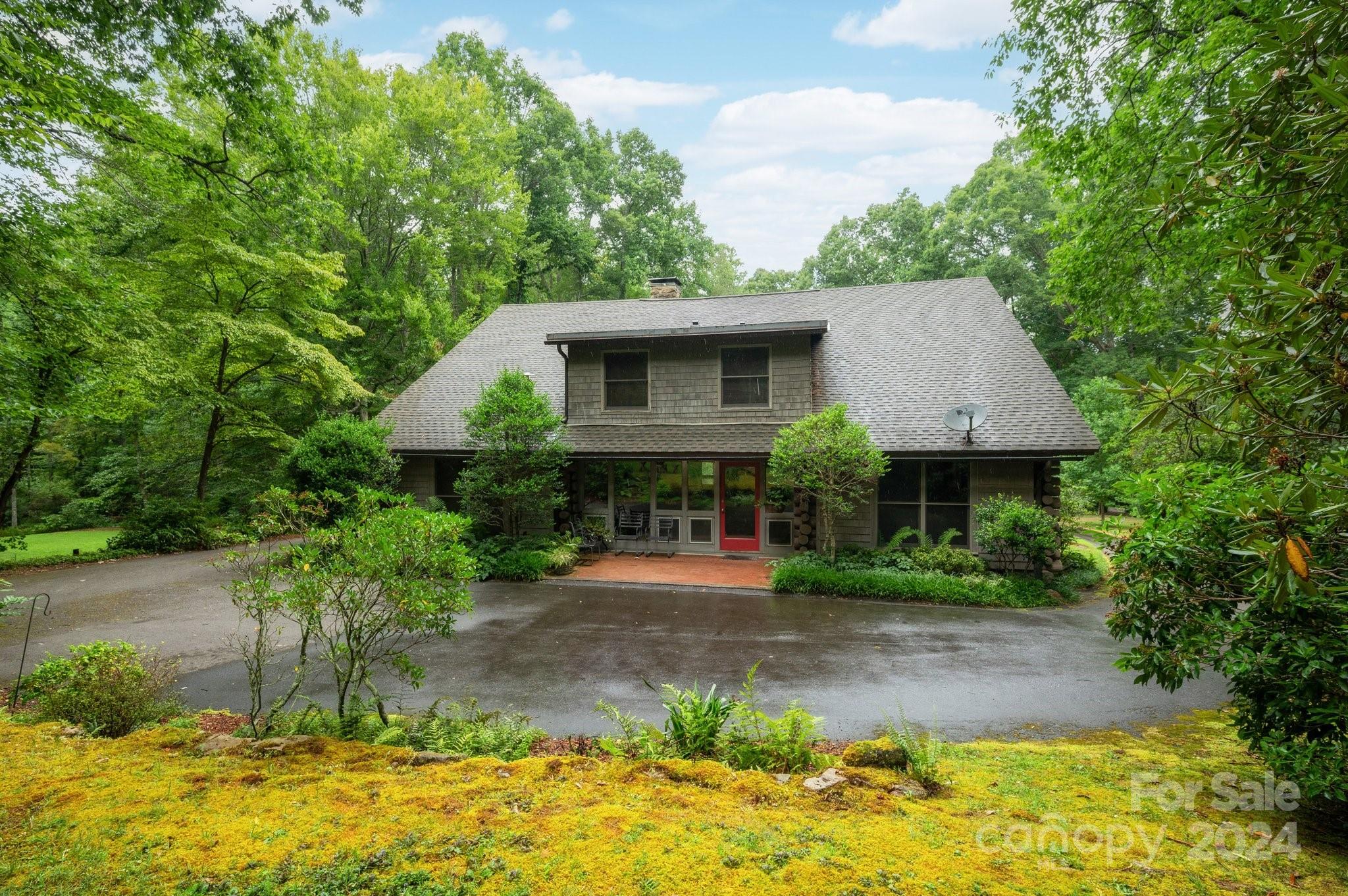 552 Avery Creek