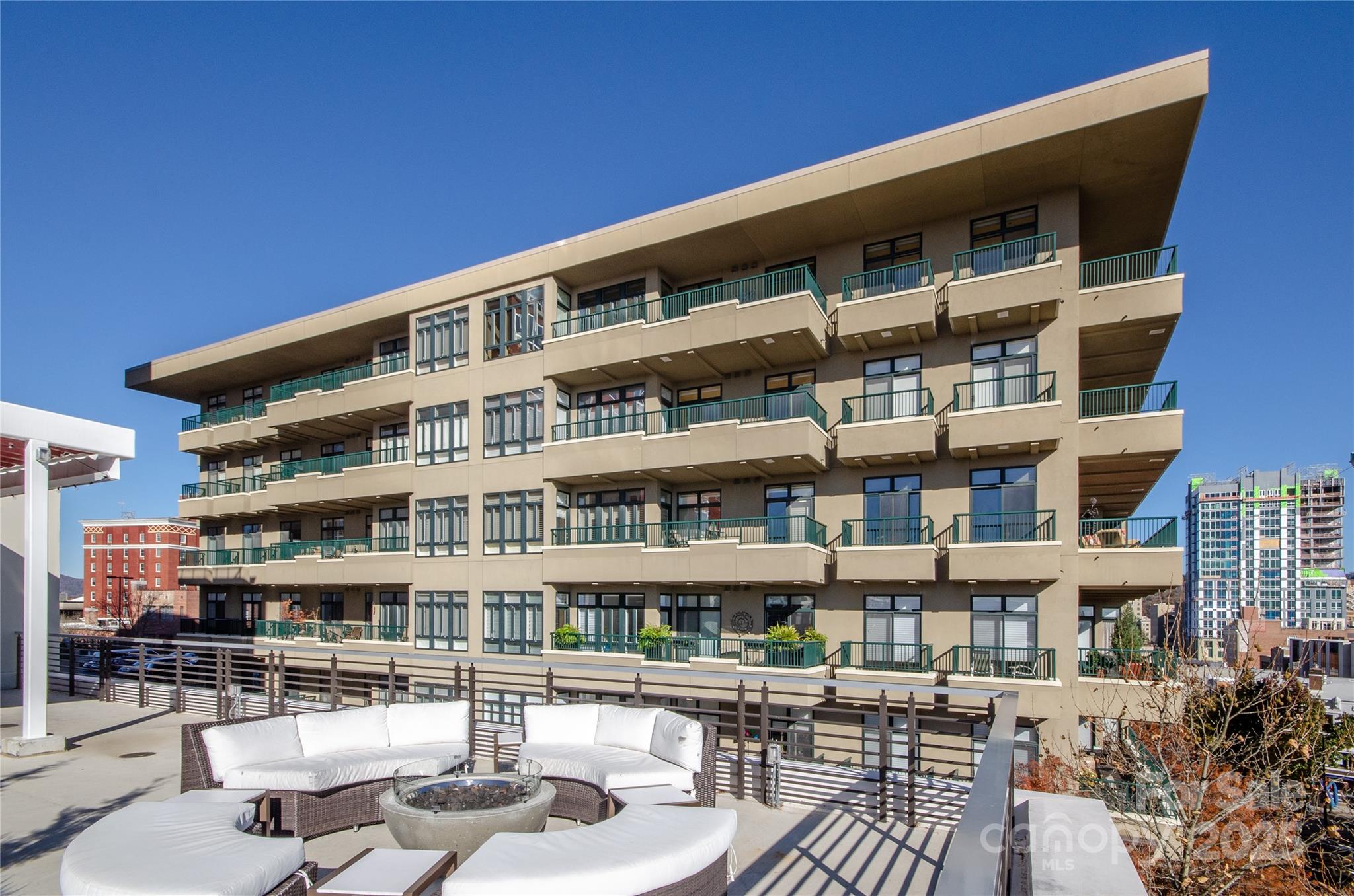 21 Battery Park - Residential