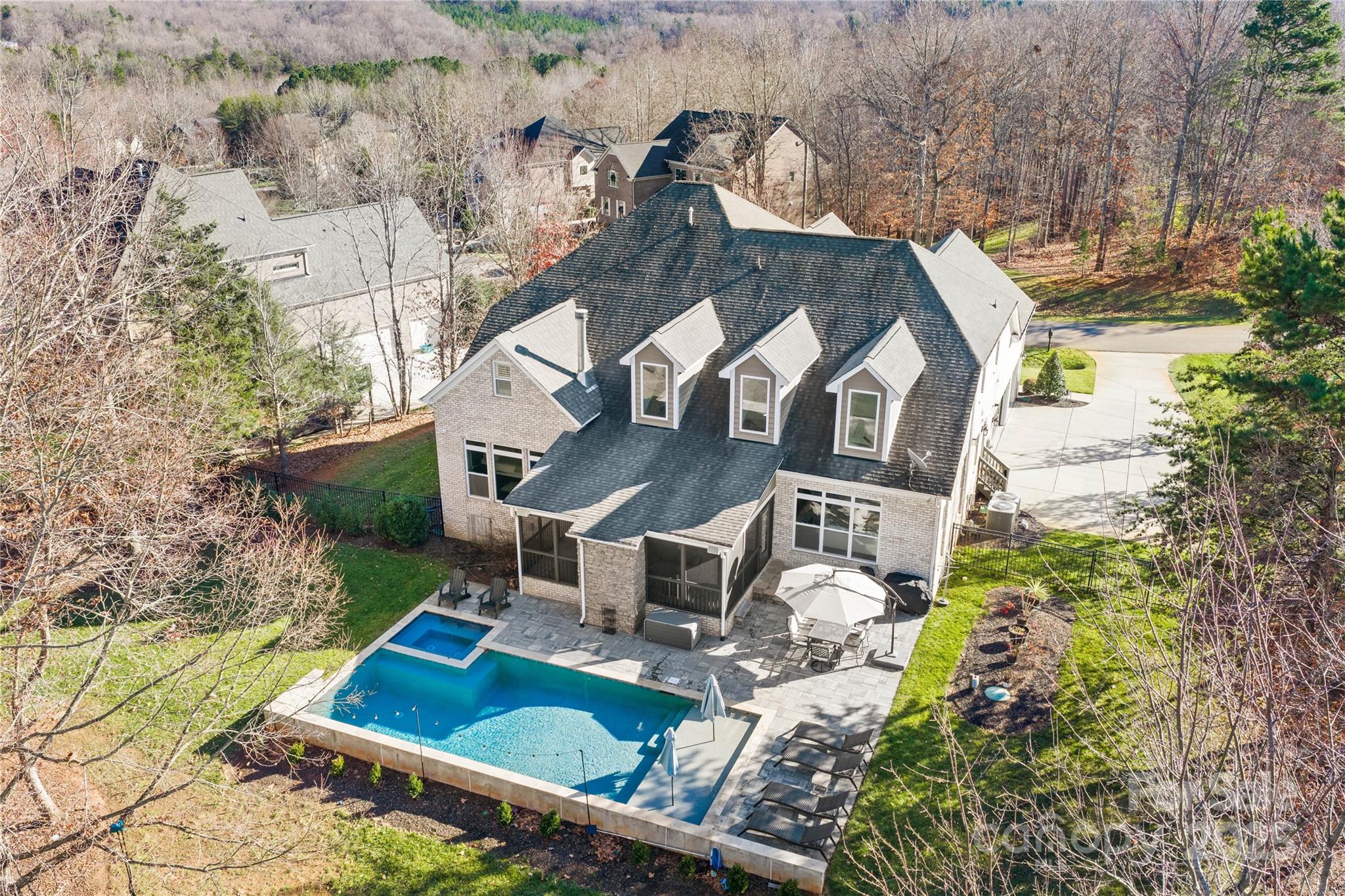 233 Walking Horse Trail