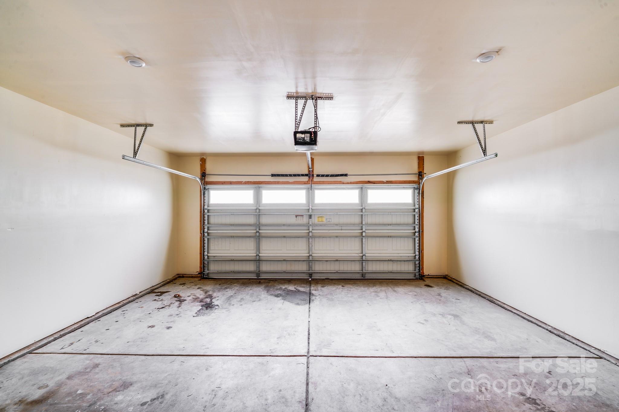 The Enclave at Peachtree - Residential