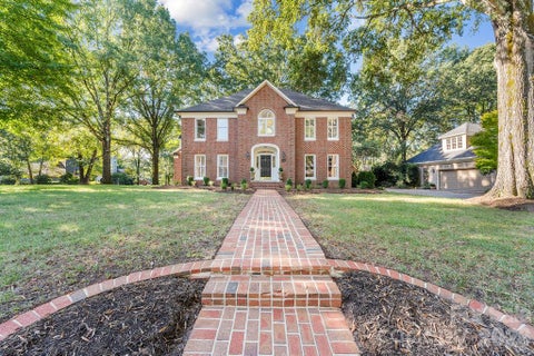 Photo of 5050 Kimblewyck Lane, Charlotte, NC 28226 (MLS # 4433578)