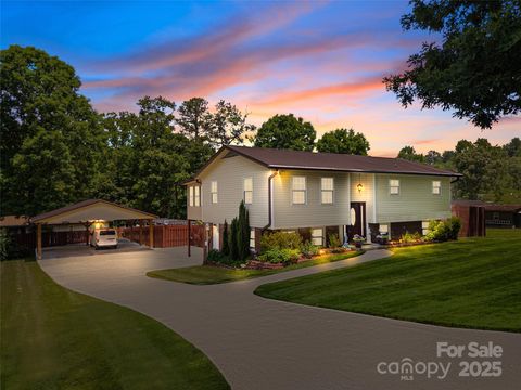 5 Granite Drive Hendersonville NC 28792