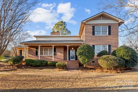 158 Locust Circle Winnsboro SC 29180