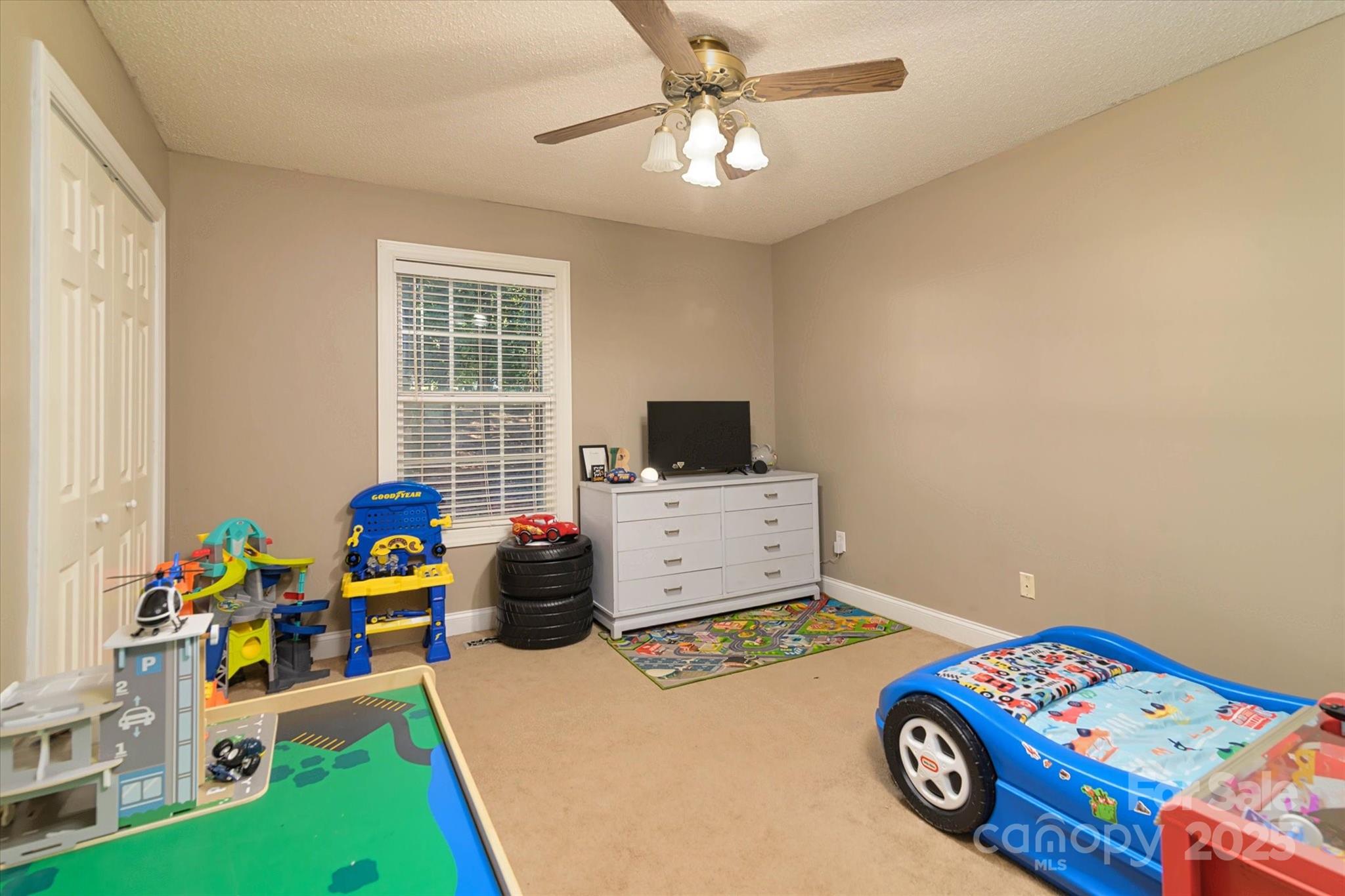 Ragin Estates - Residential