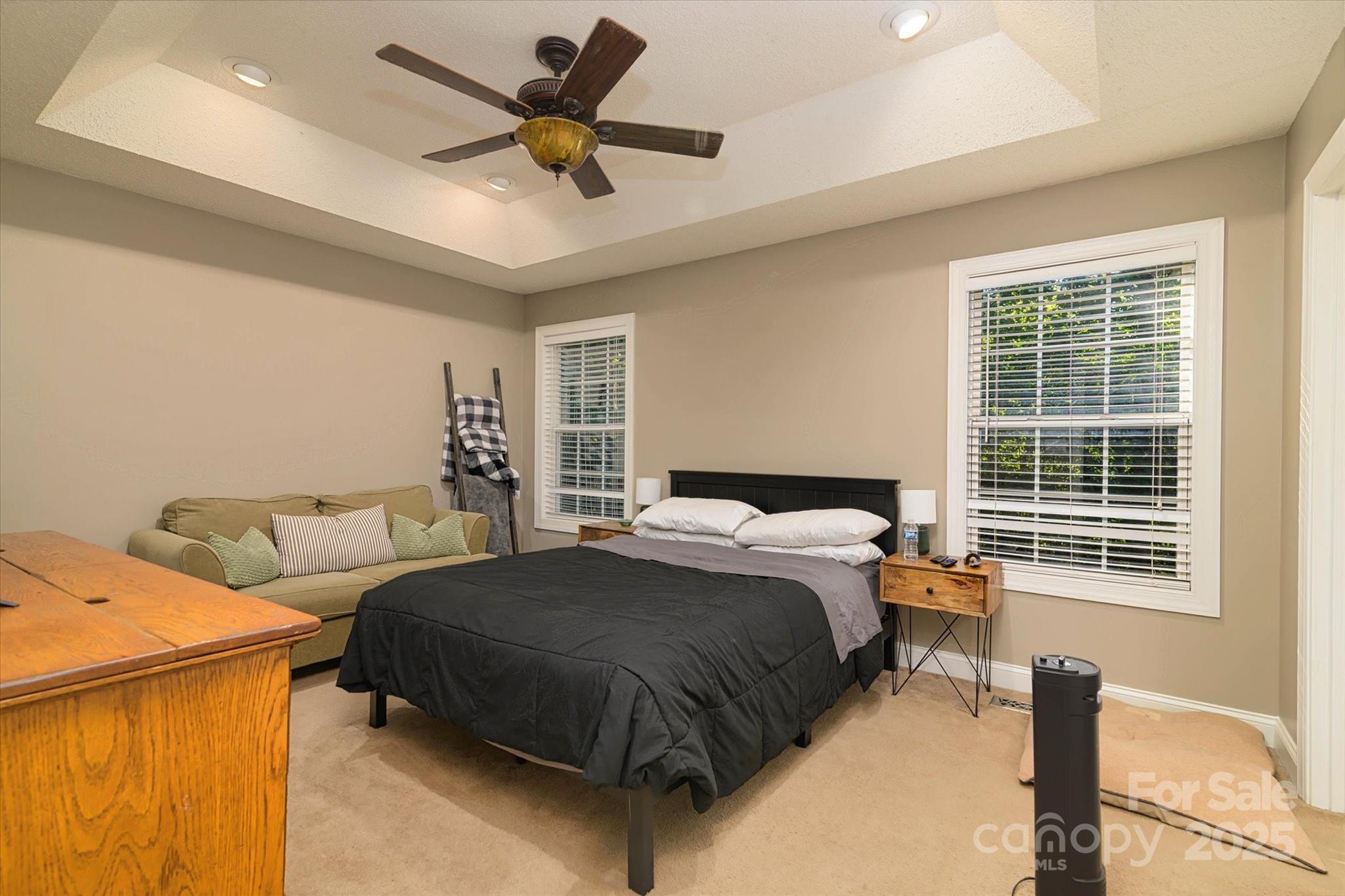 Ragin Estates - Residential