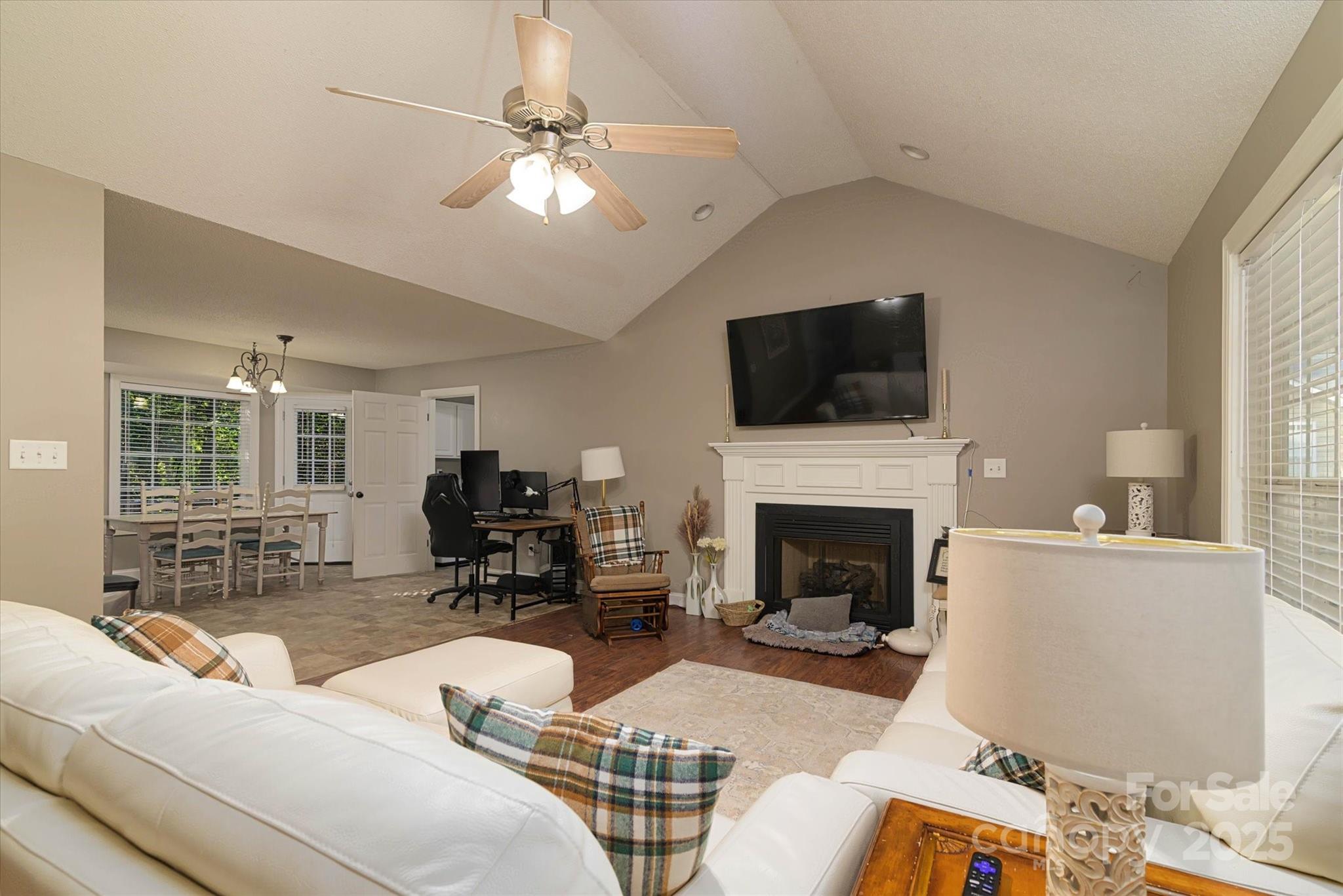 Ragin Estates - Residential