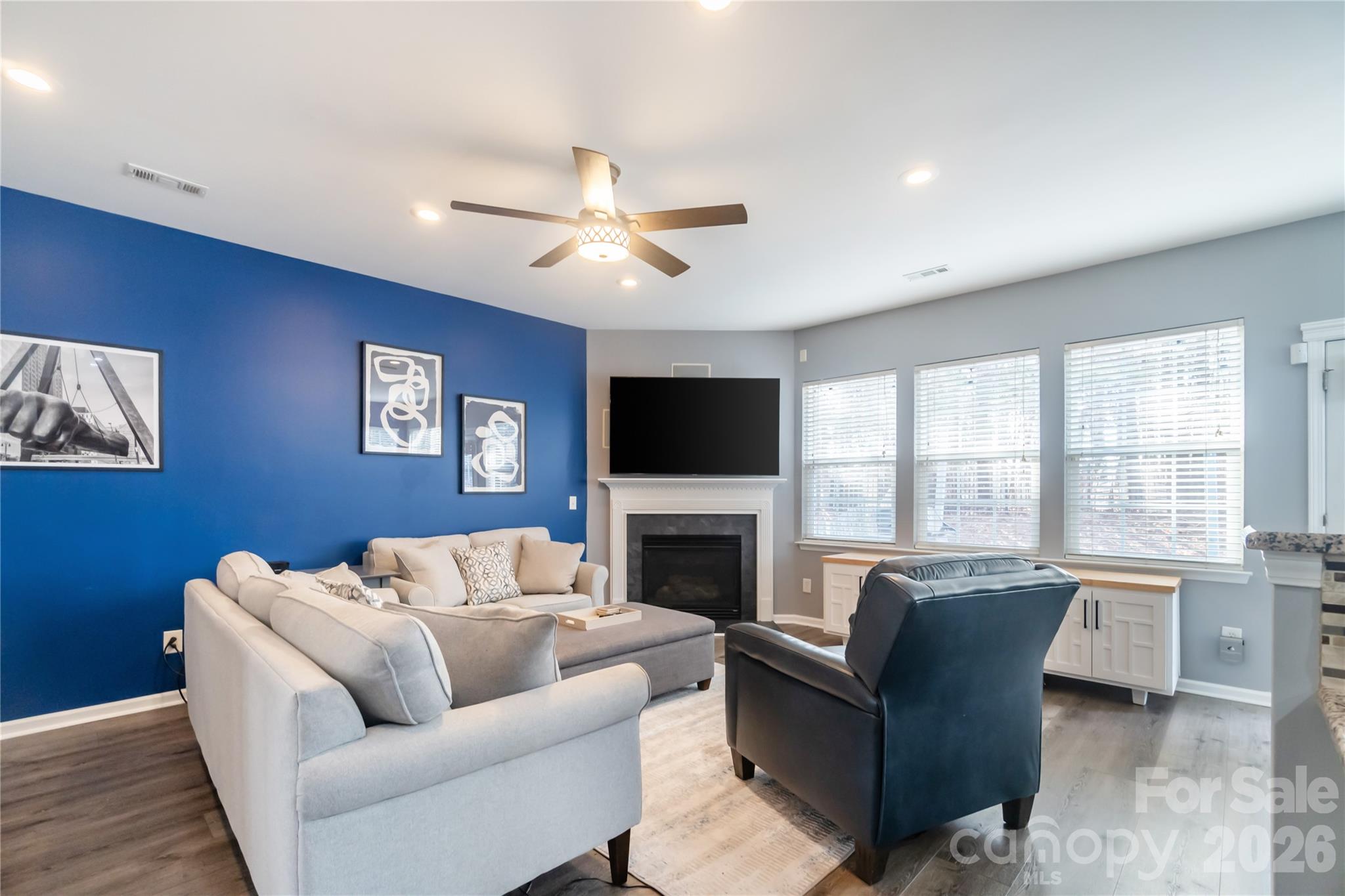 Falcon Ridge - Residential