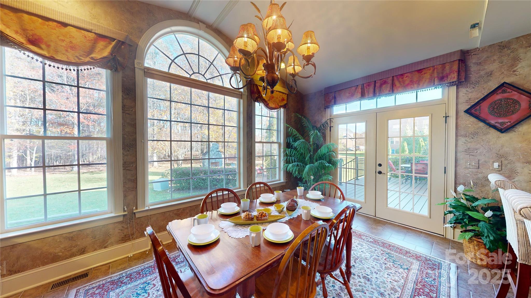 708 RidgeLake Drive