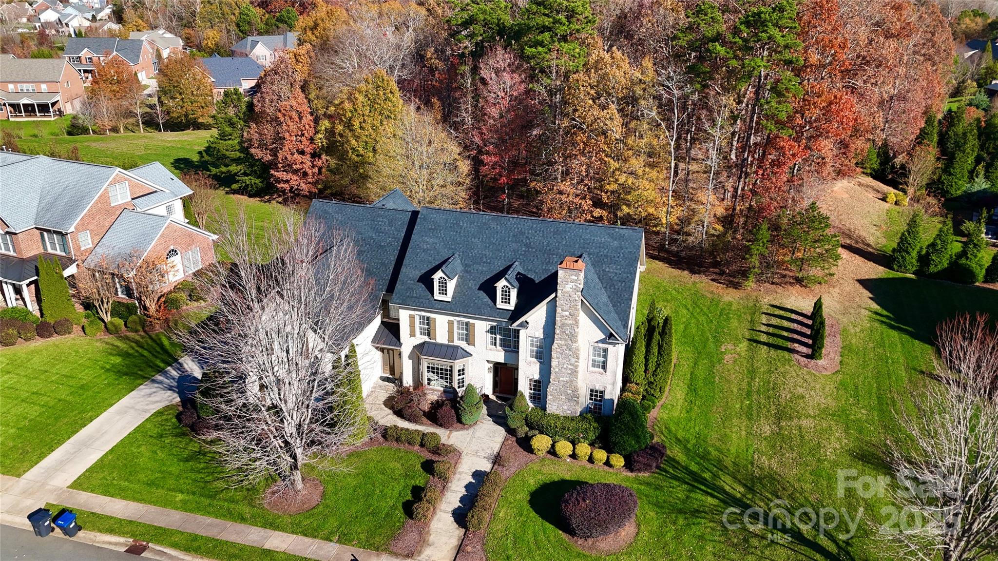 708 RidgeLake Drive
