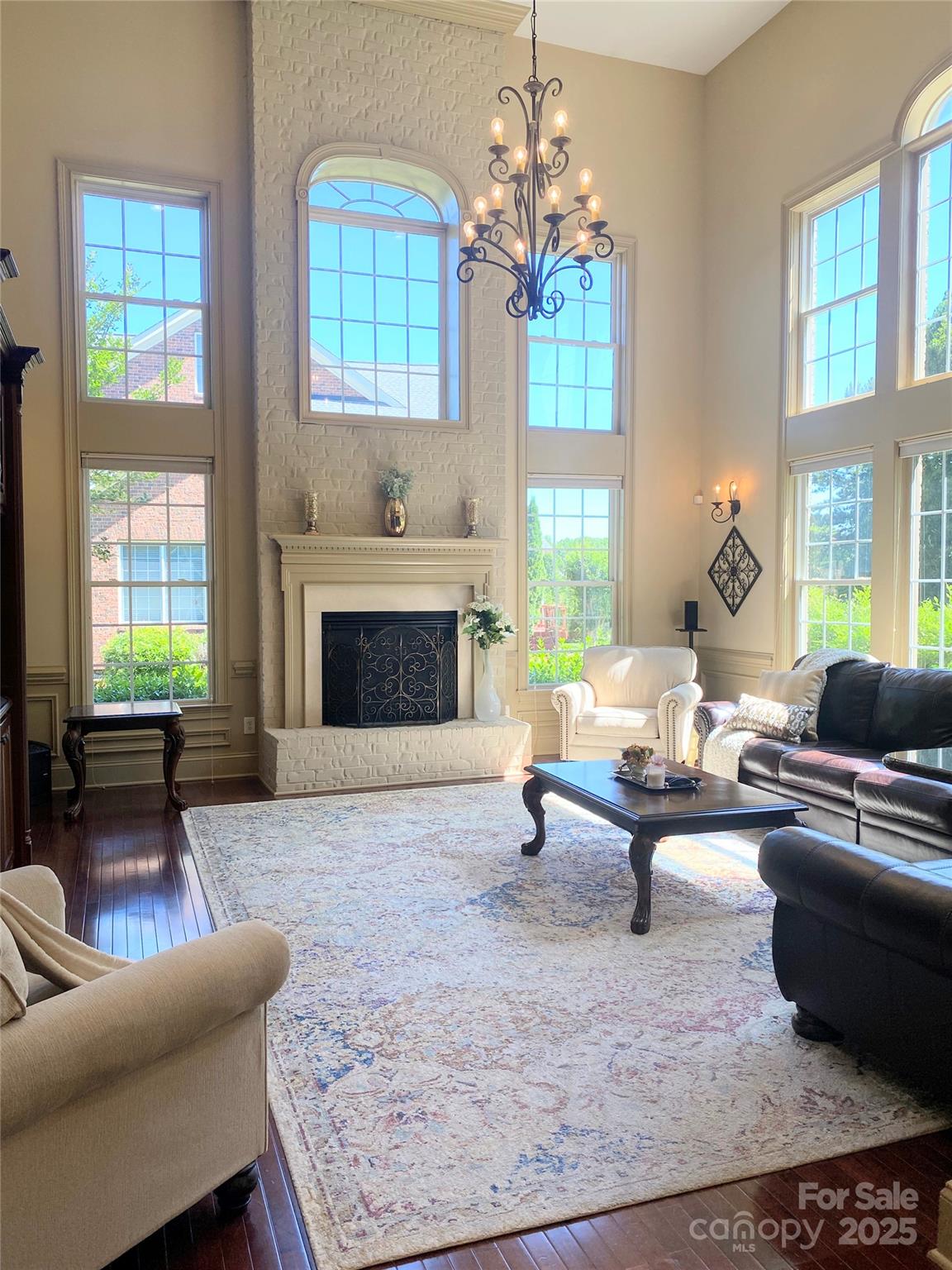 708 RidgeLake Drive