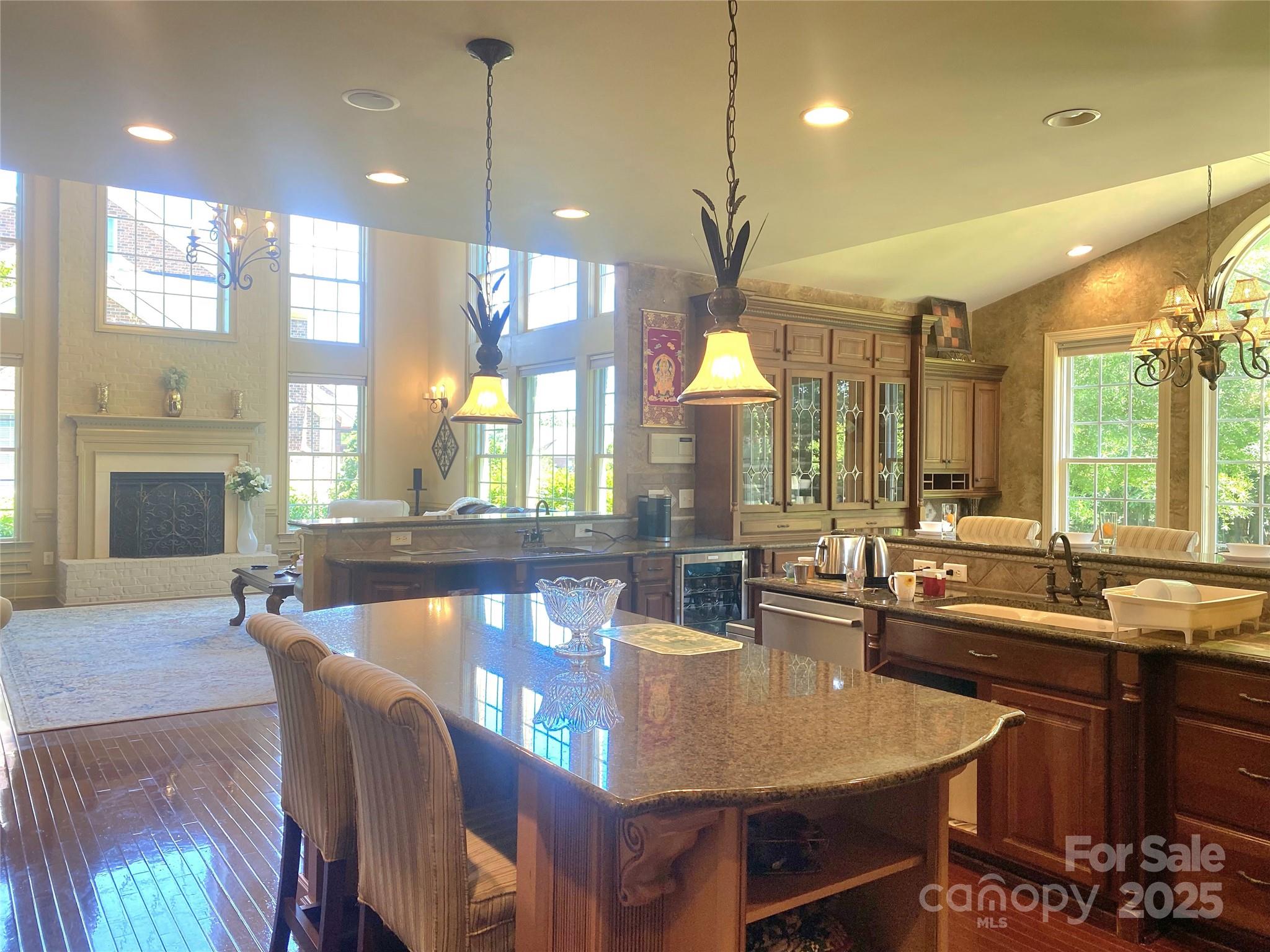 708 RidgeLake Drive