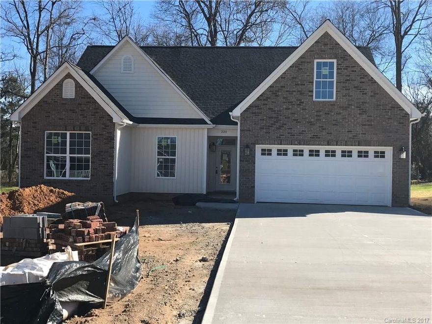 Brand New Construction. 6 new homes being built in the beautiful and convenient location of Harrisburg Park.  Home is currently under construction.  Trending design finishes and choices throughout. Call to find out what upgrades are already going into this home!