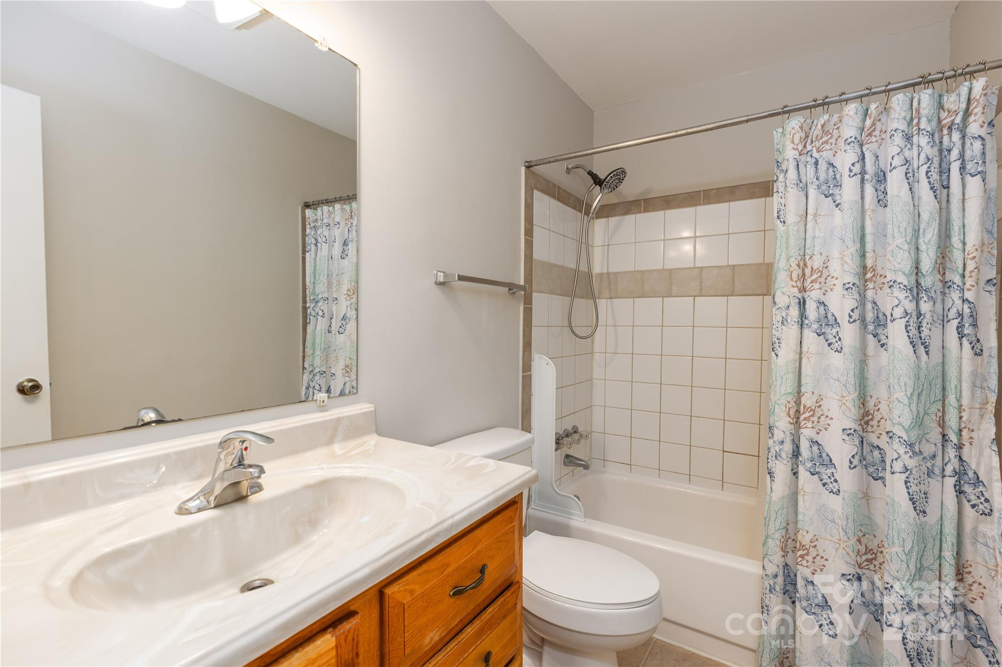 Lexington Commons - Residential Lease