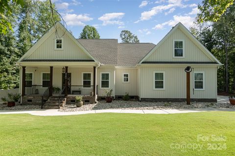 A home in Clover