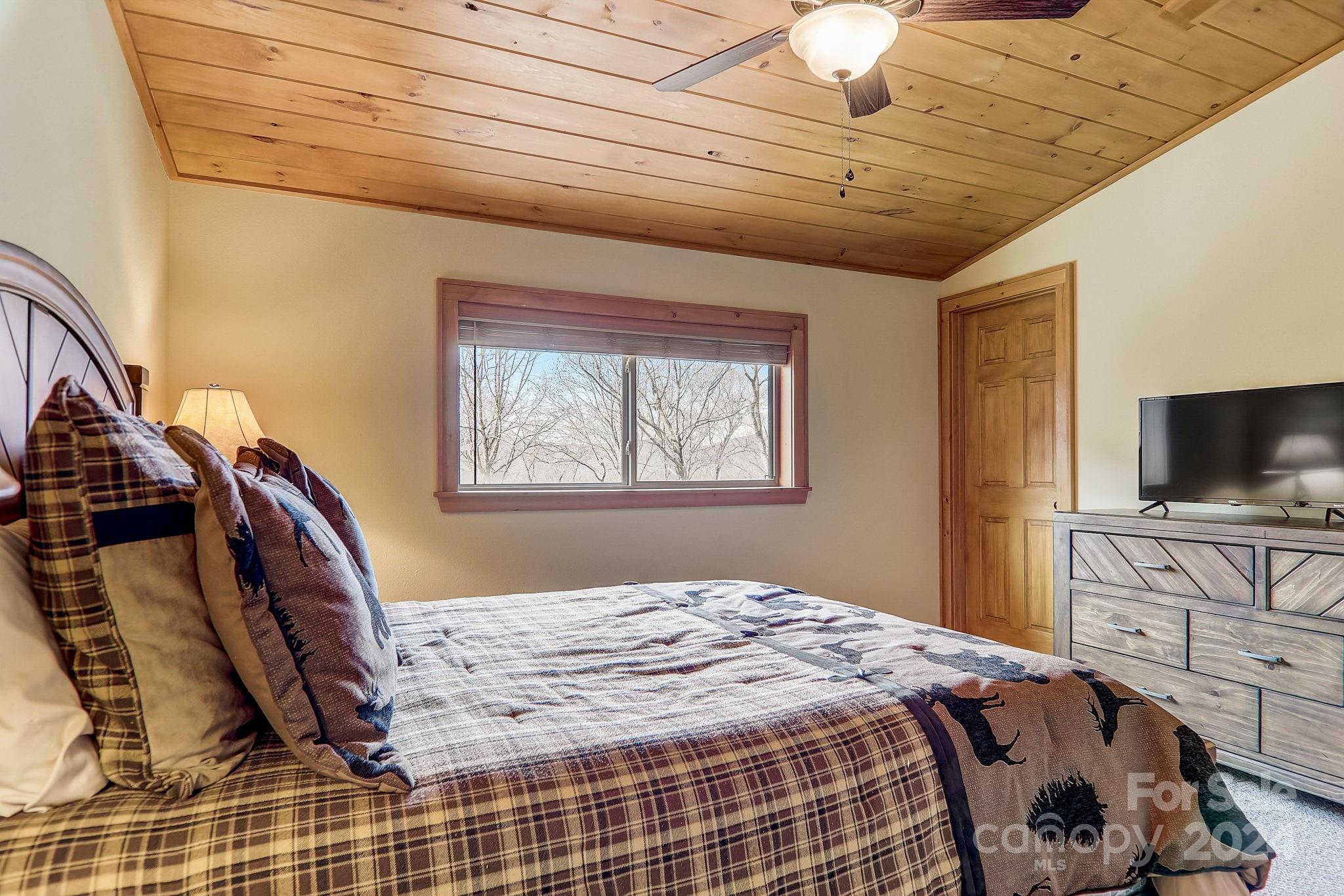 Smoky Mountain Retreat at Eagles Nest - Residential