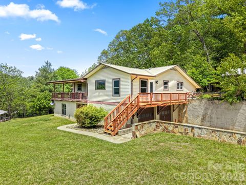 Photo of 208 Quail Ridge Trail, Franklin, NC 28734 (MLS # 4381043)