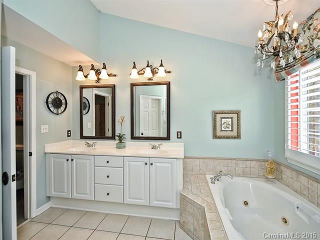 Hunter Oaks - Residential