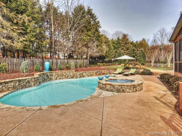 Hunter Oaks - Residential