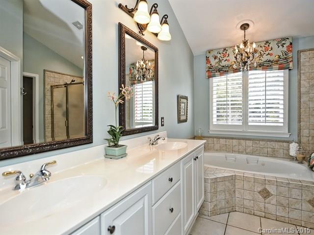 Hunter Oaks - Residential