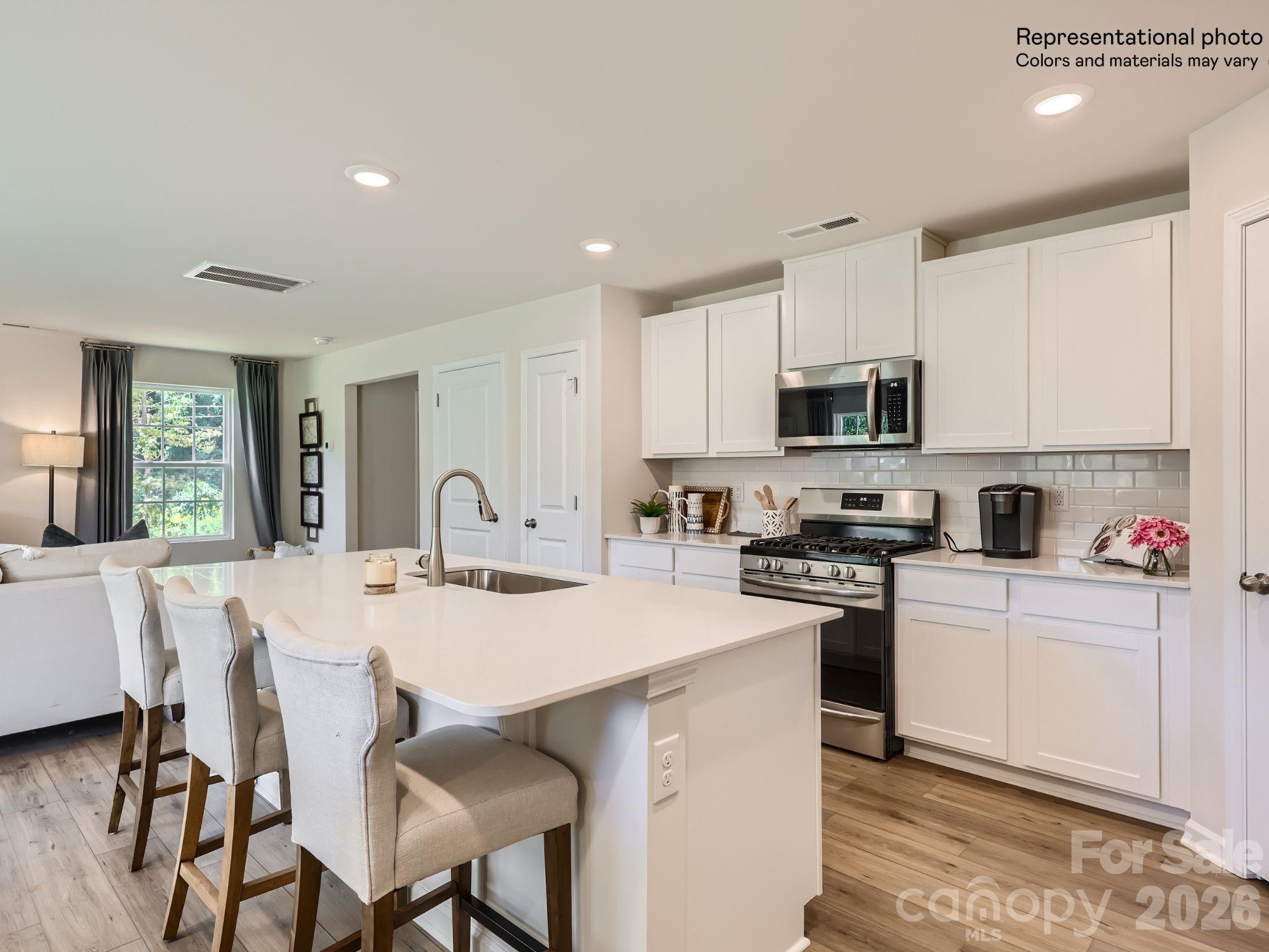 4063 Oxford Glen Drive OG 109