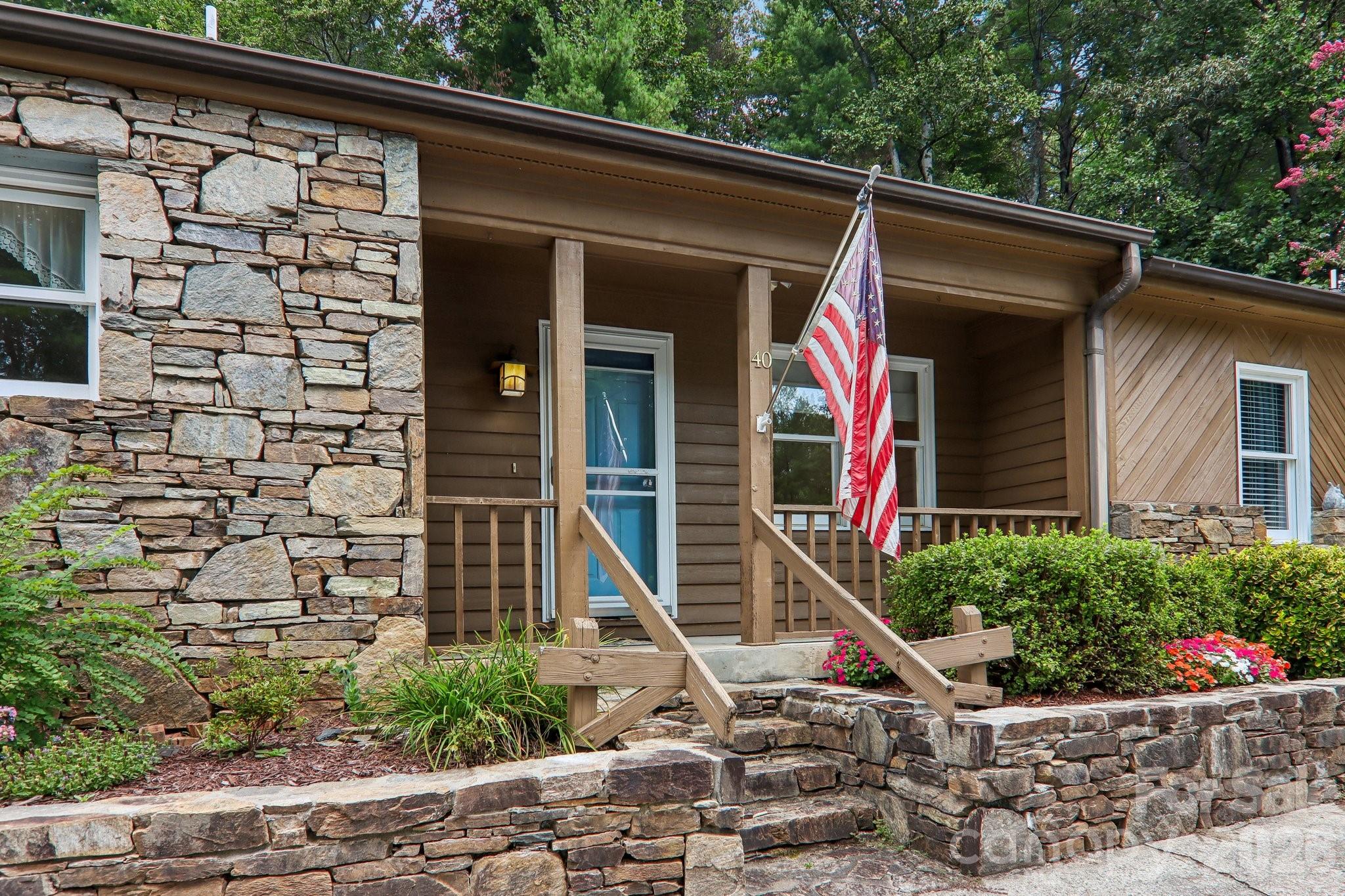 40 Sagebrush Circle
