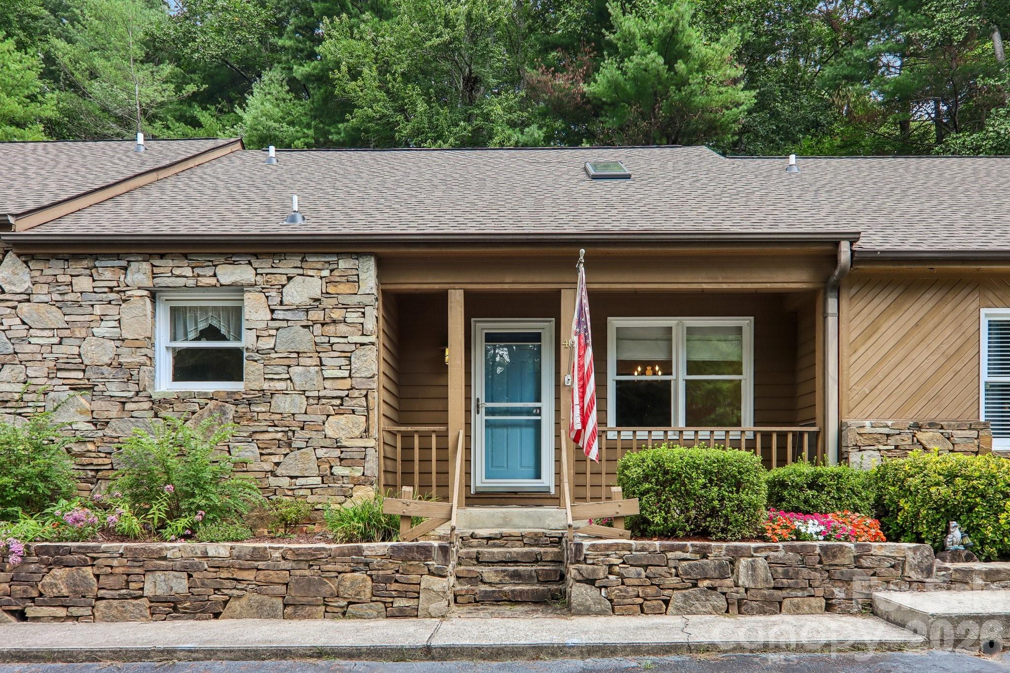 40 Sagebrush Circle