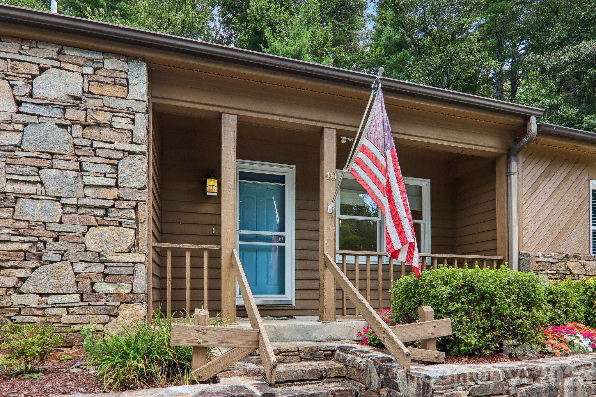 40 Sagebrush Circle