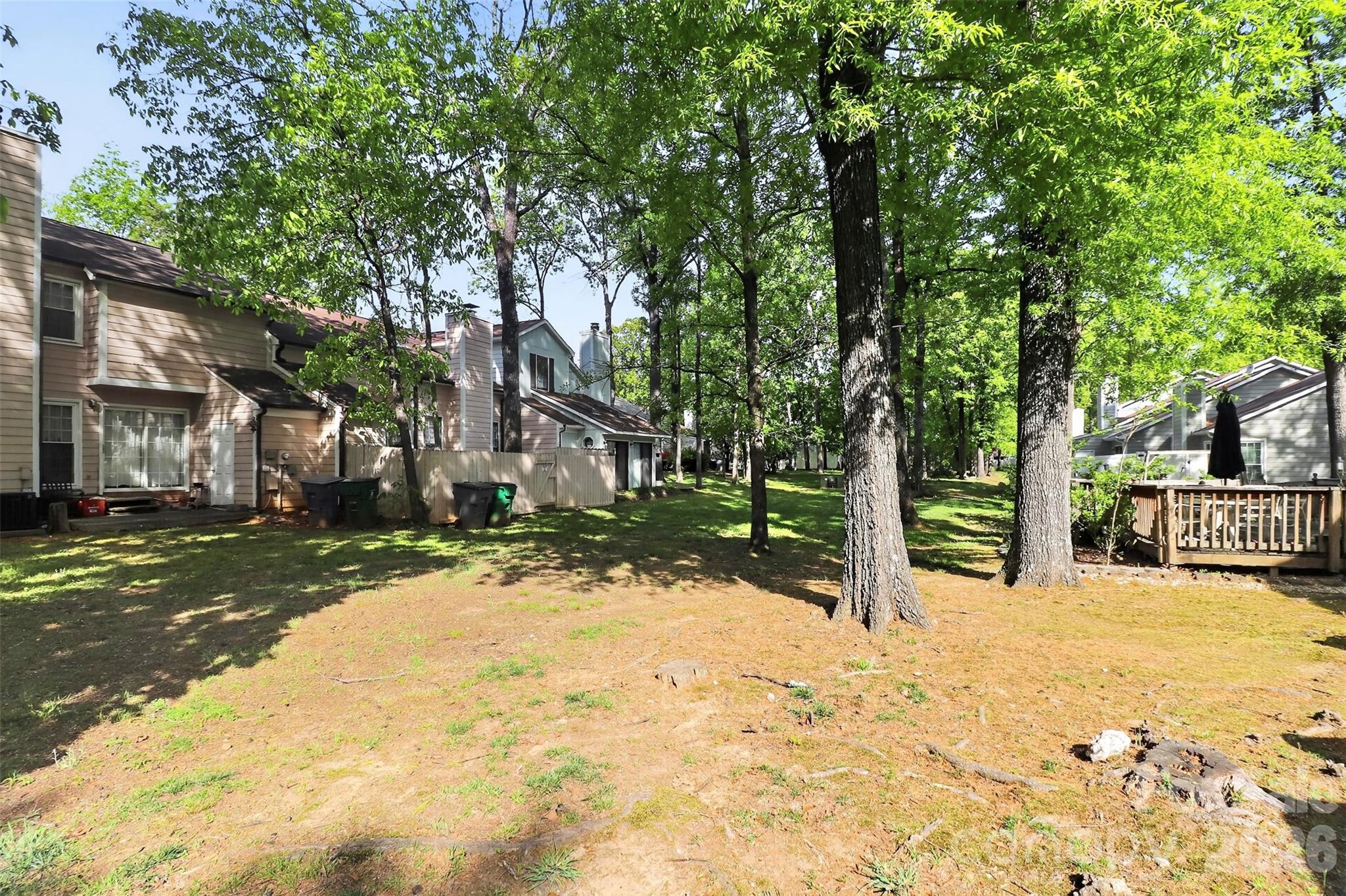 Renaissance On Carmel - Residential