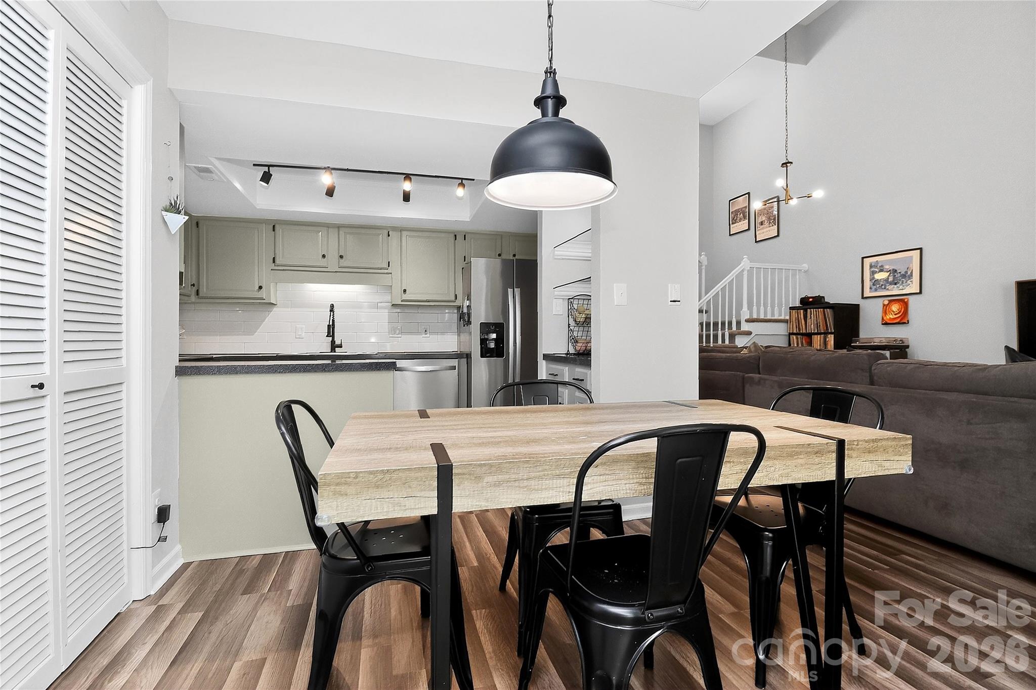 Renaissance On Carmel - Residential