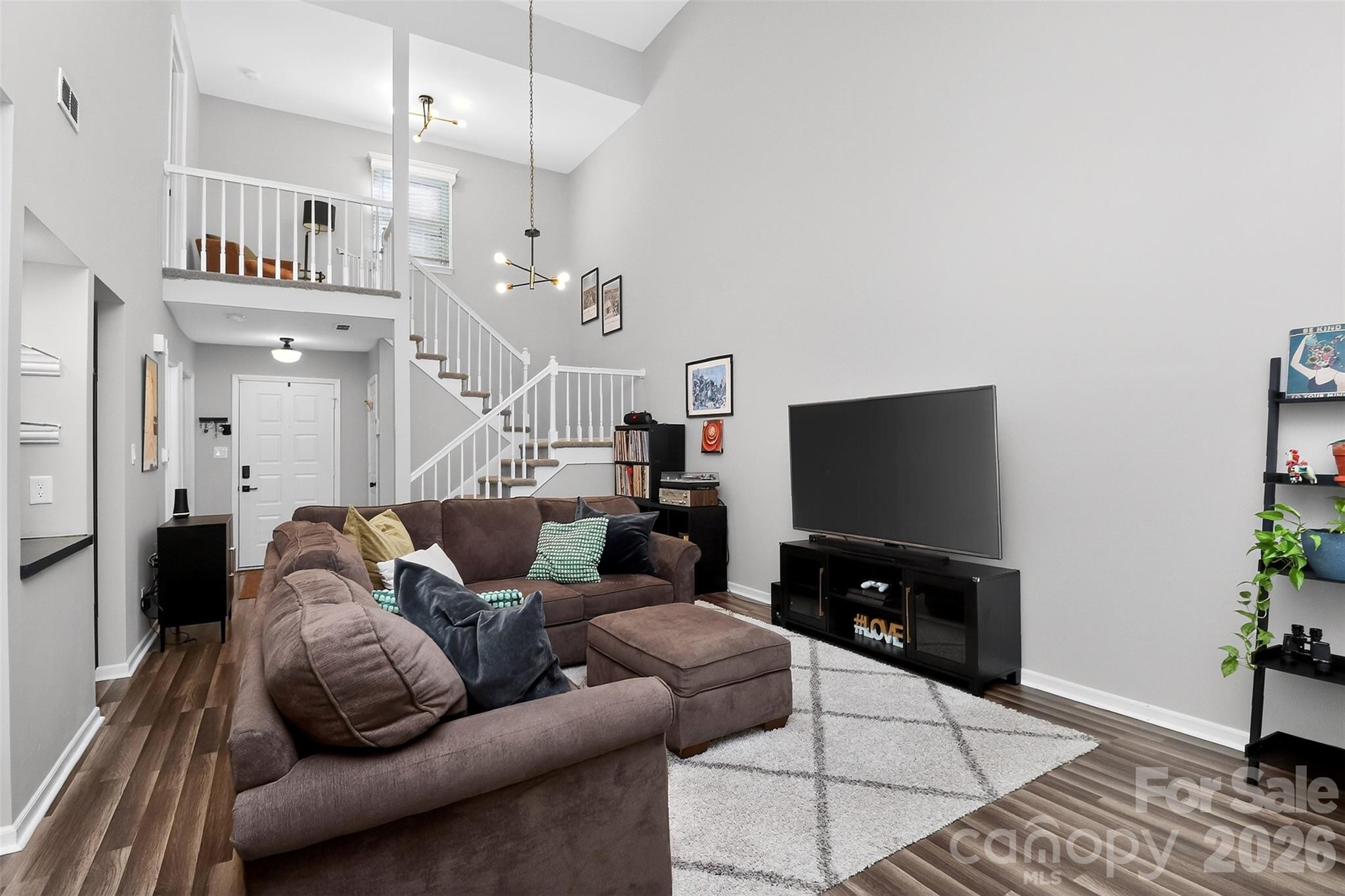Renaissance On Carmel - Residential