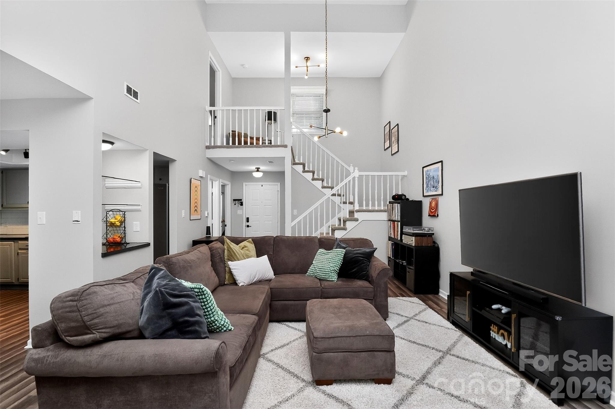 Renaissance On Carmel - Residential