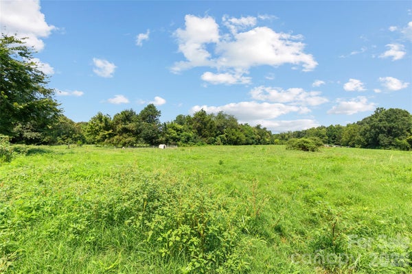 PASTURE DR, STATESVILLE, NC 28625 - Image 3b8e4ae5af941e87defec1a83da9a231/1202129444