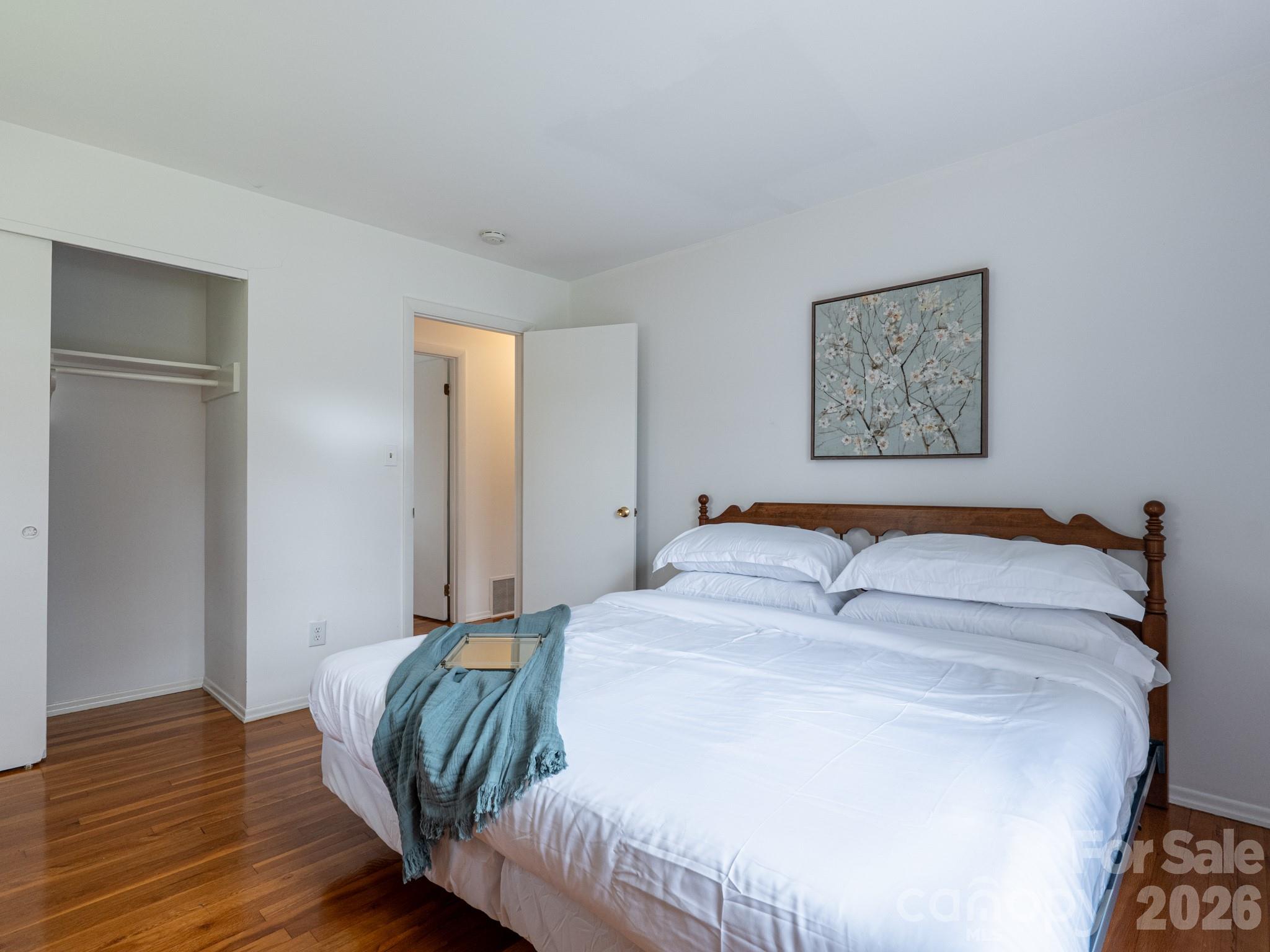 Knollwood - Residential