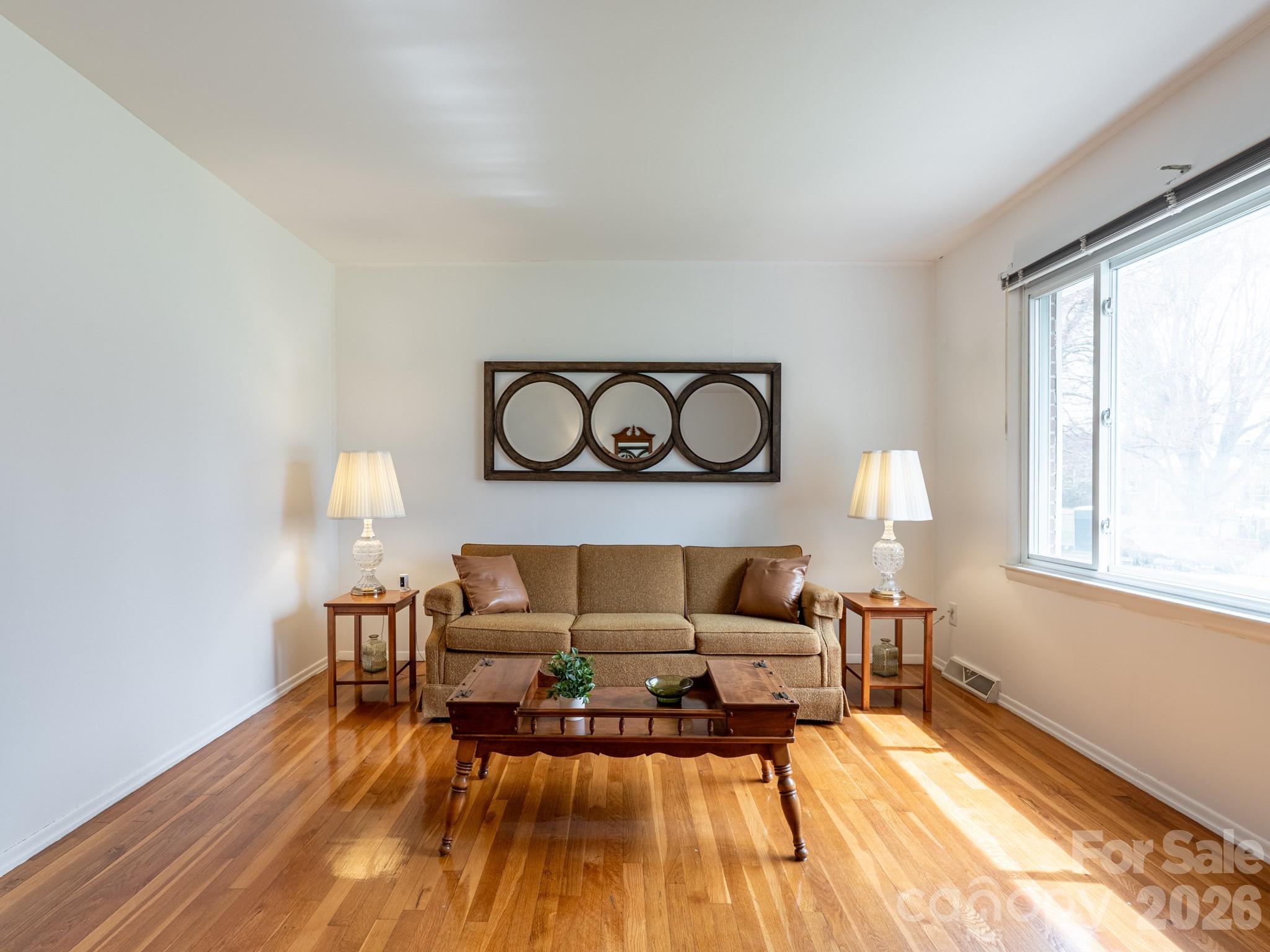 Knollwood - Residential