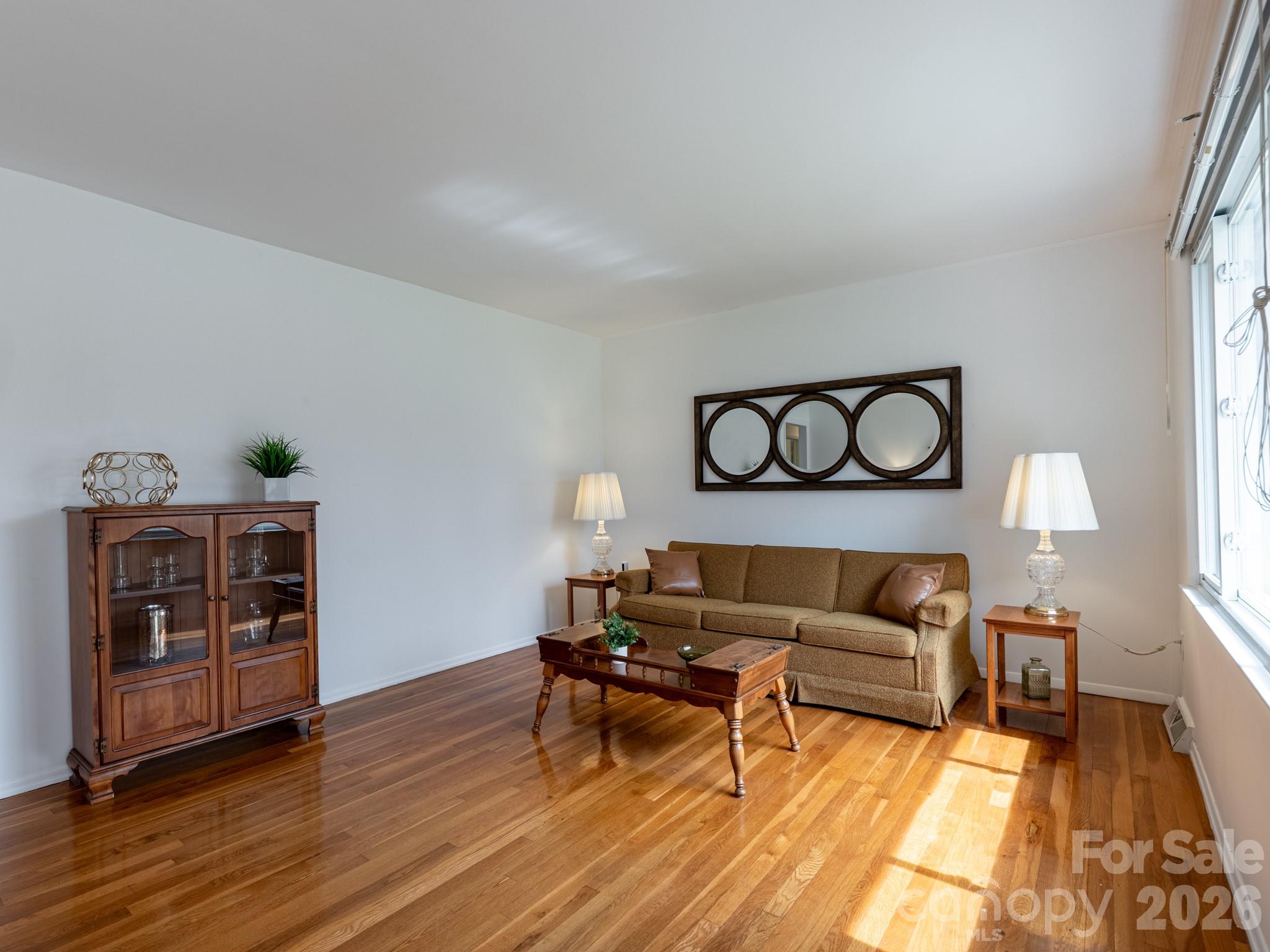 Knollwood - Residential