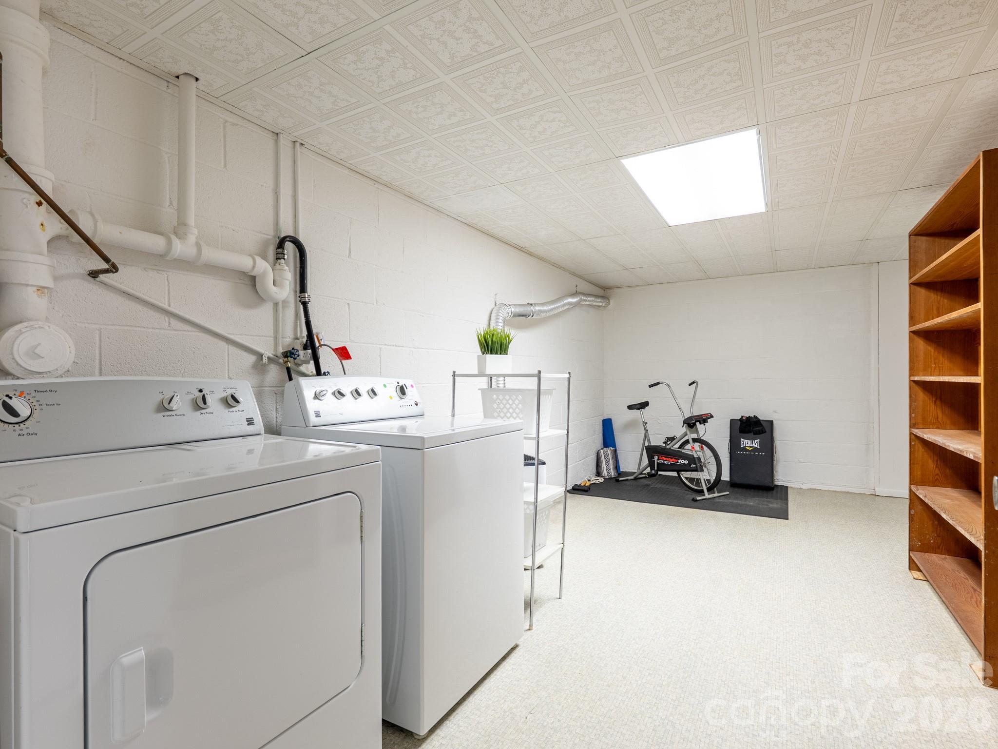 Knollwood - Residential