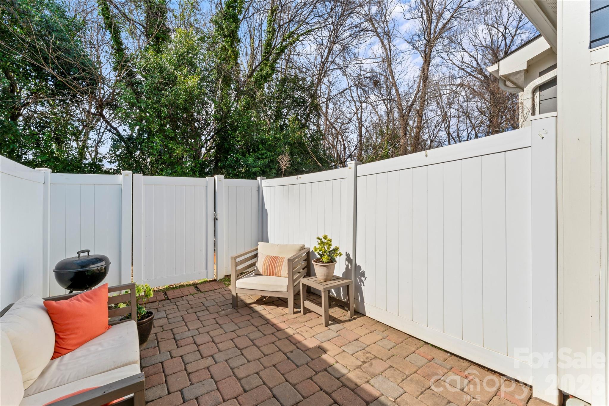 Lela Court - Residential